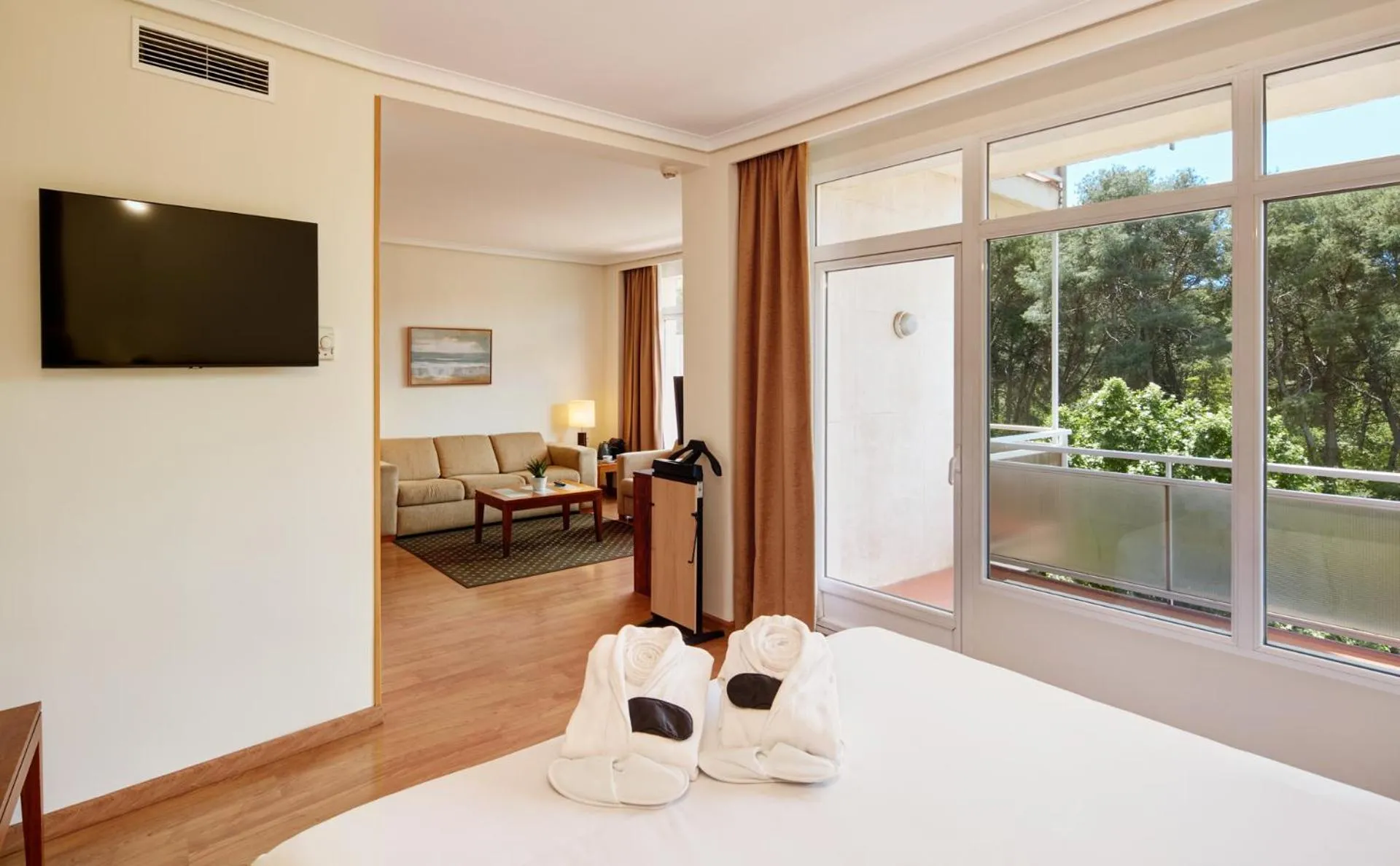 Junior Suite (3 Adults) in Sercotel Los Llanos