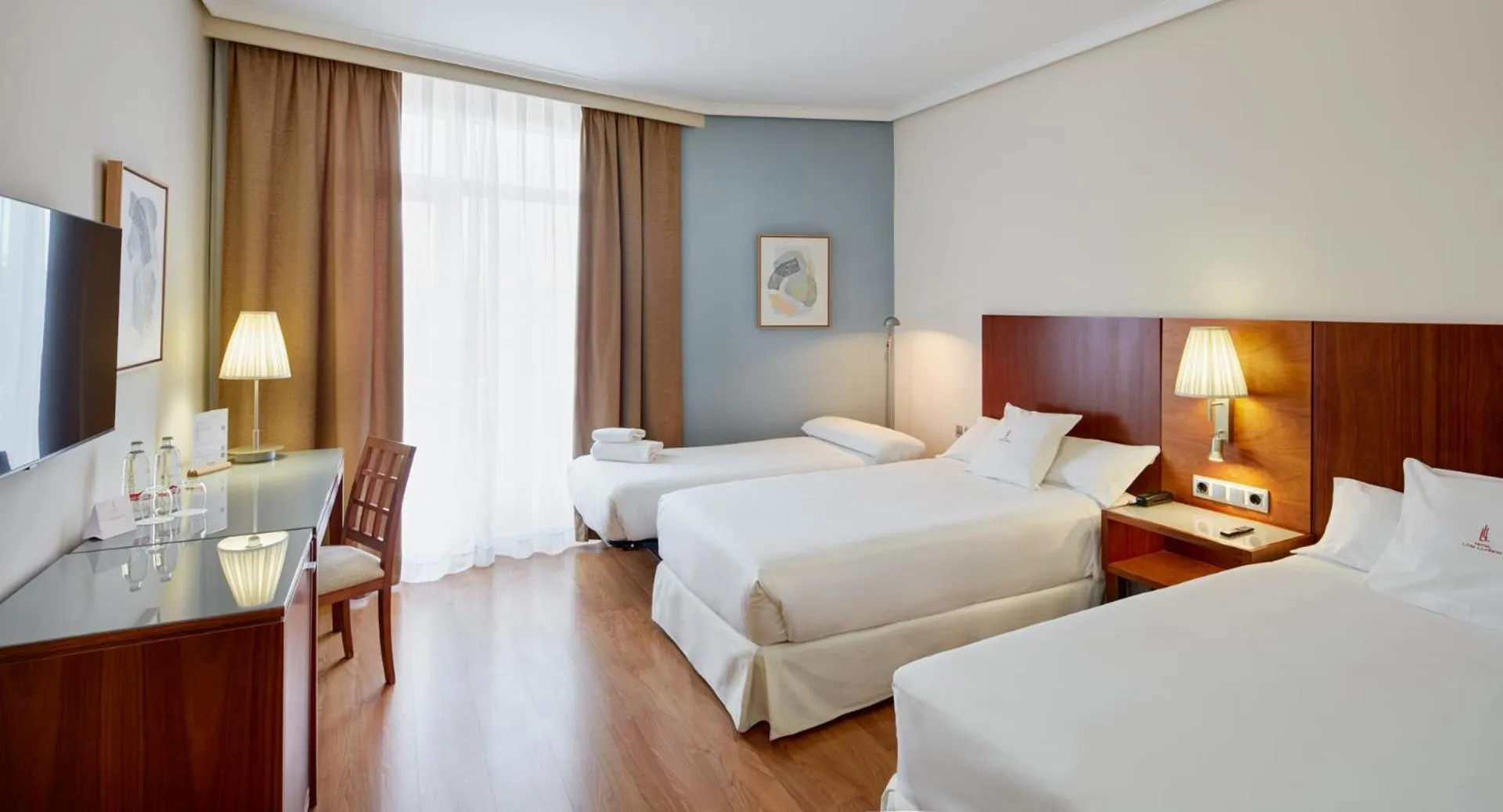 Family Room (3 Adults) in Sercotel Los Llanos