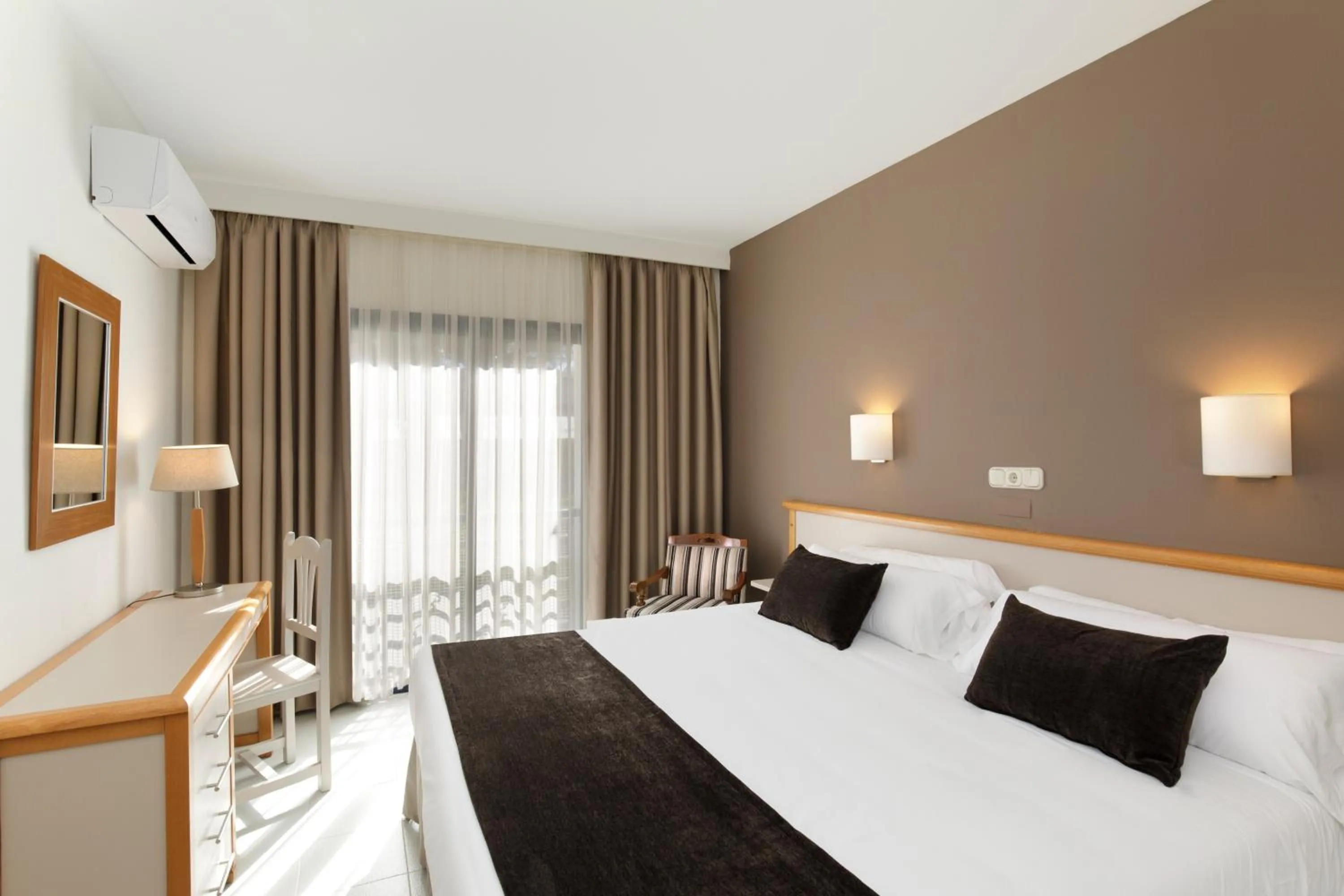 Xtra Sol Junior Suite in Sol Sancti Petri Aparthotel