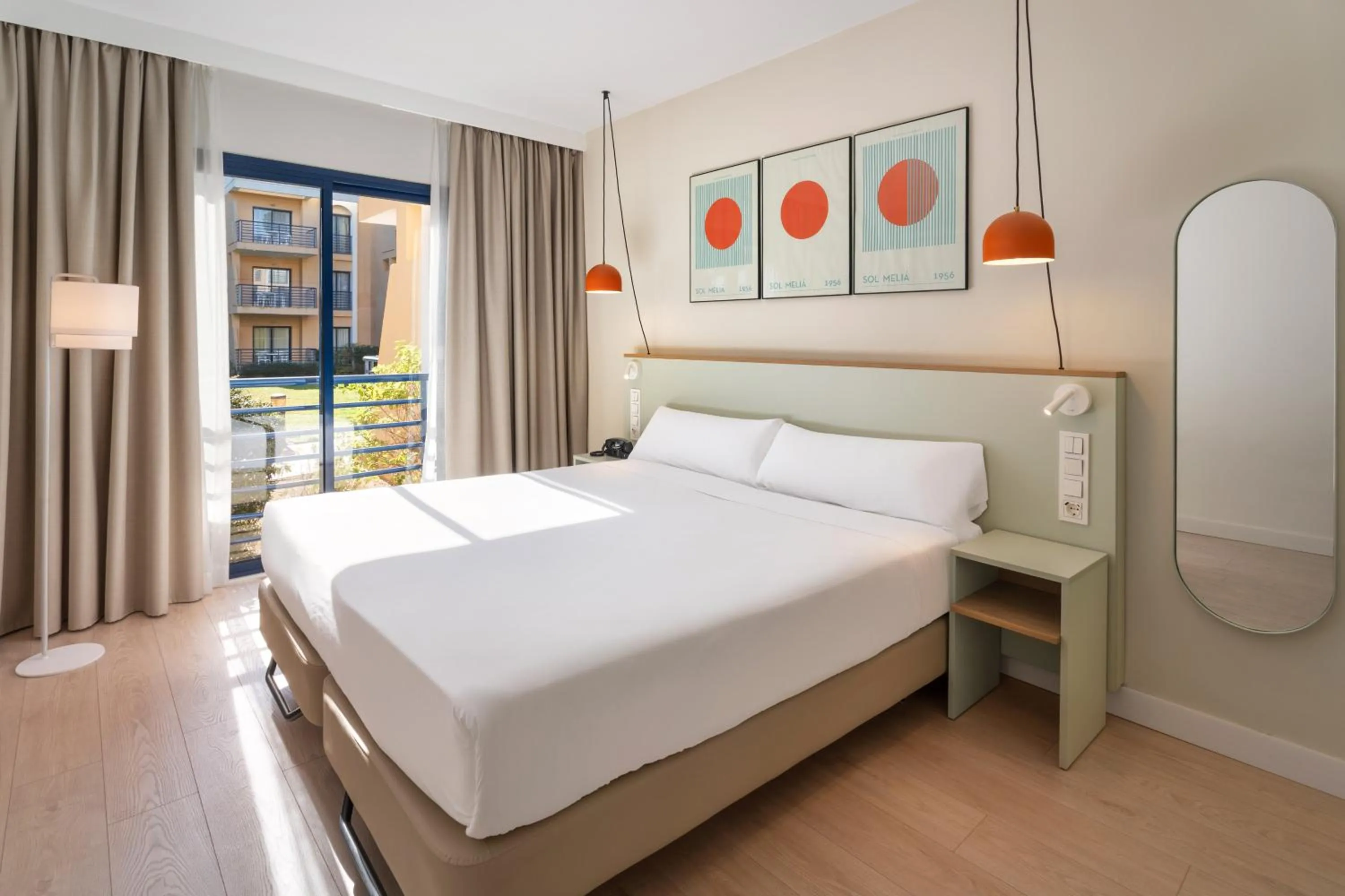 Sol Suite with Kitchen in Sol Sancti Petri Aparthotel