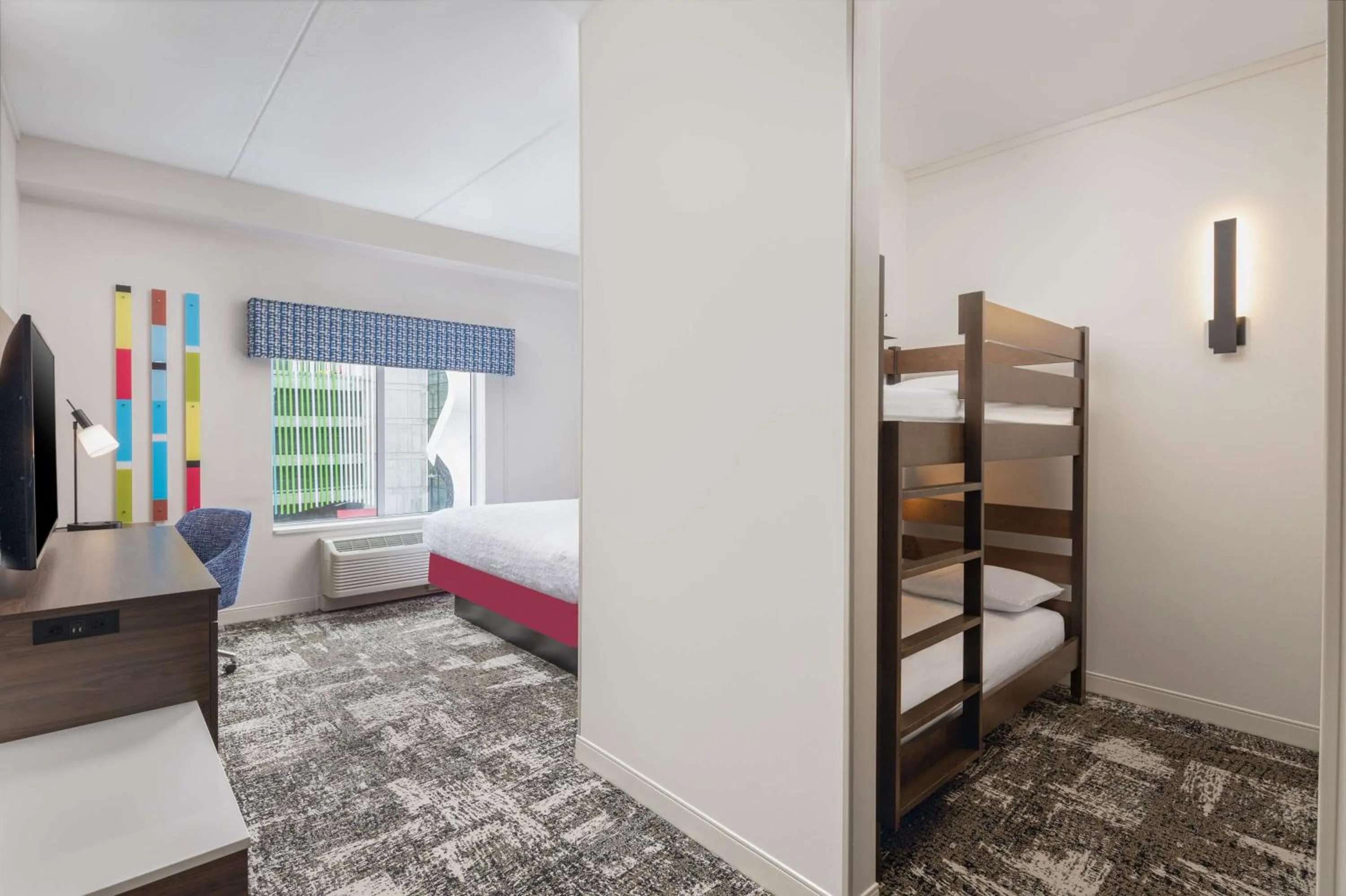 Family Room in Hampton Inn & Suites Rochester Downtown