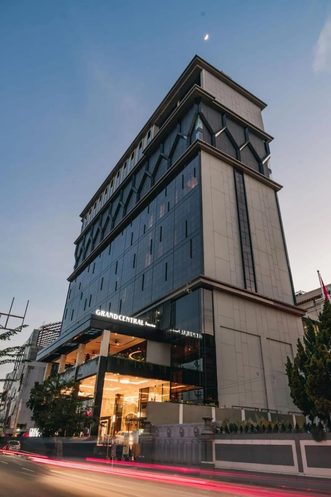 Grand Central Premier