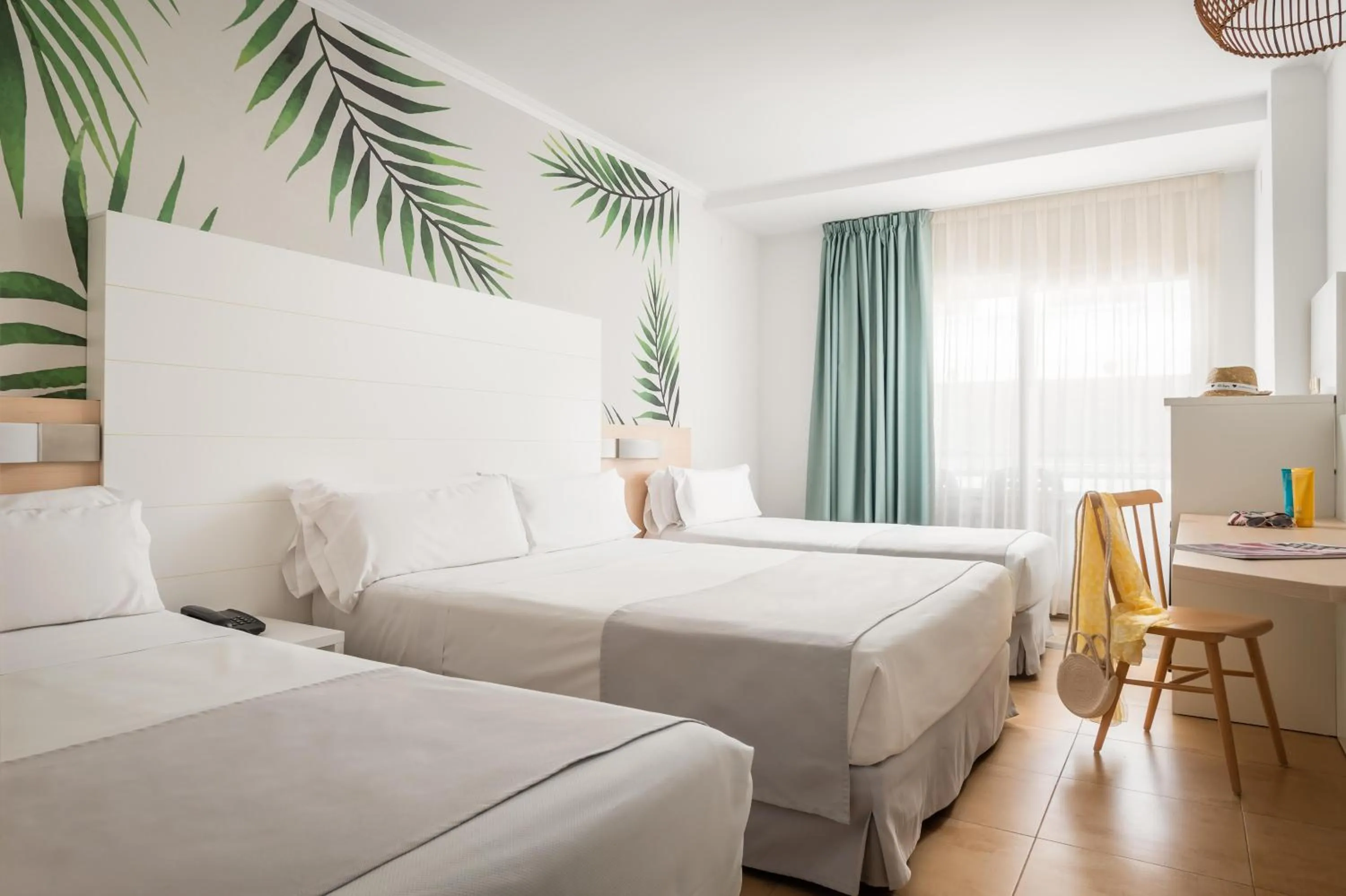 Family Room with Balcony in ALEGRIA Florida