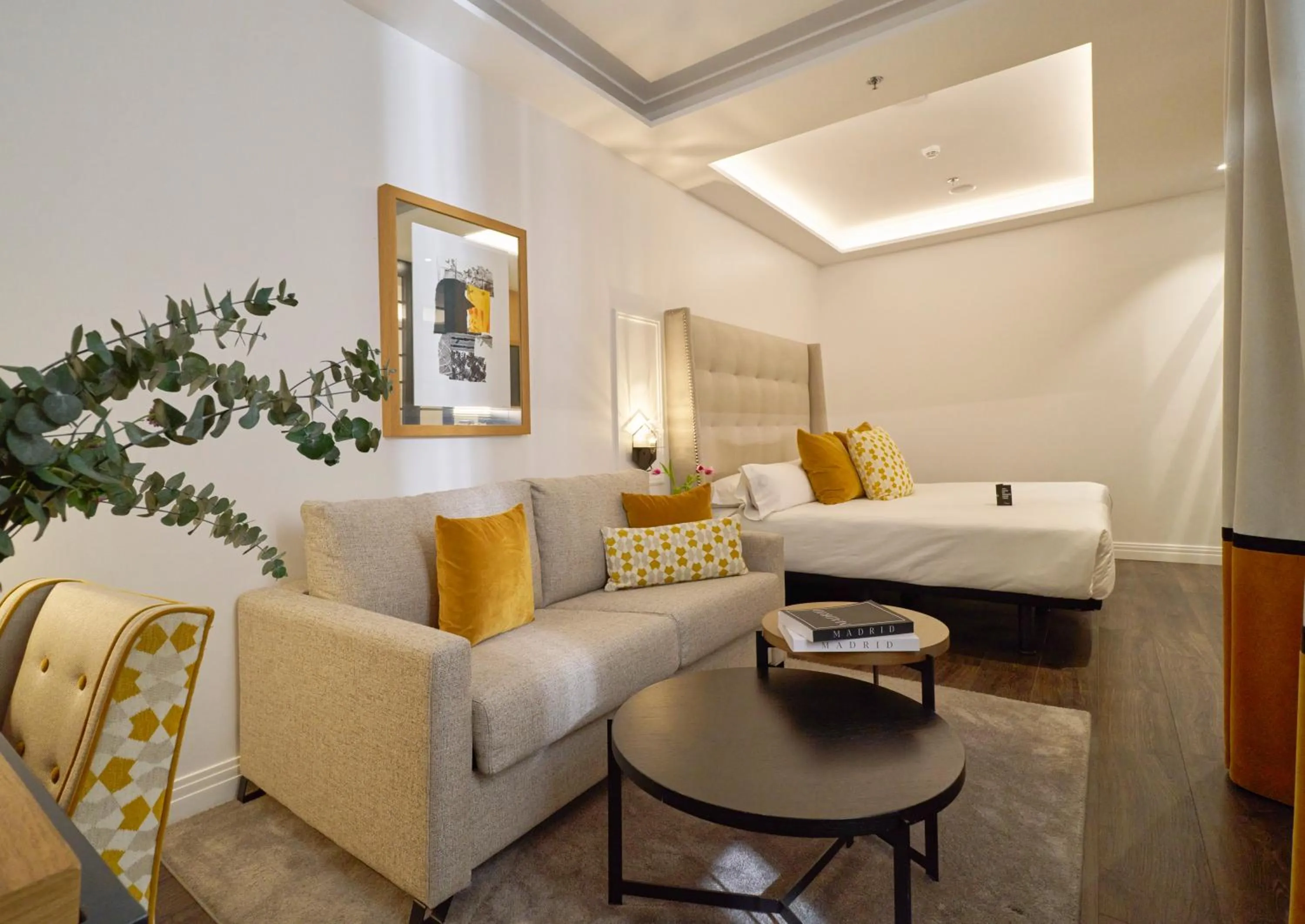 Interior Junior Suite in Hotel Regina