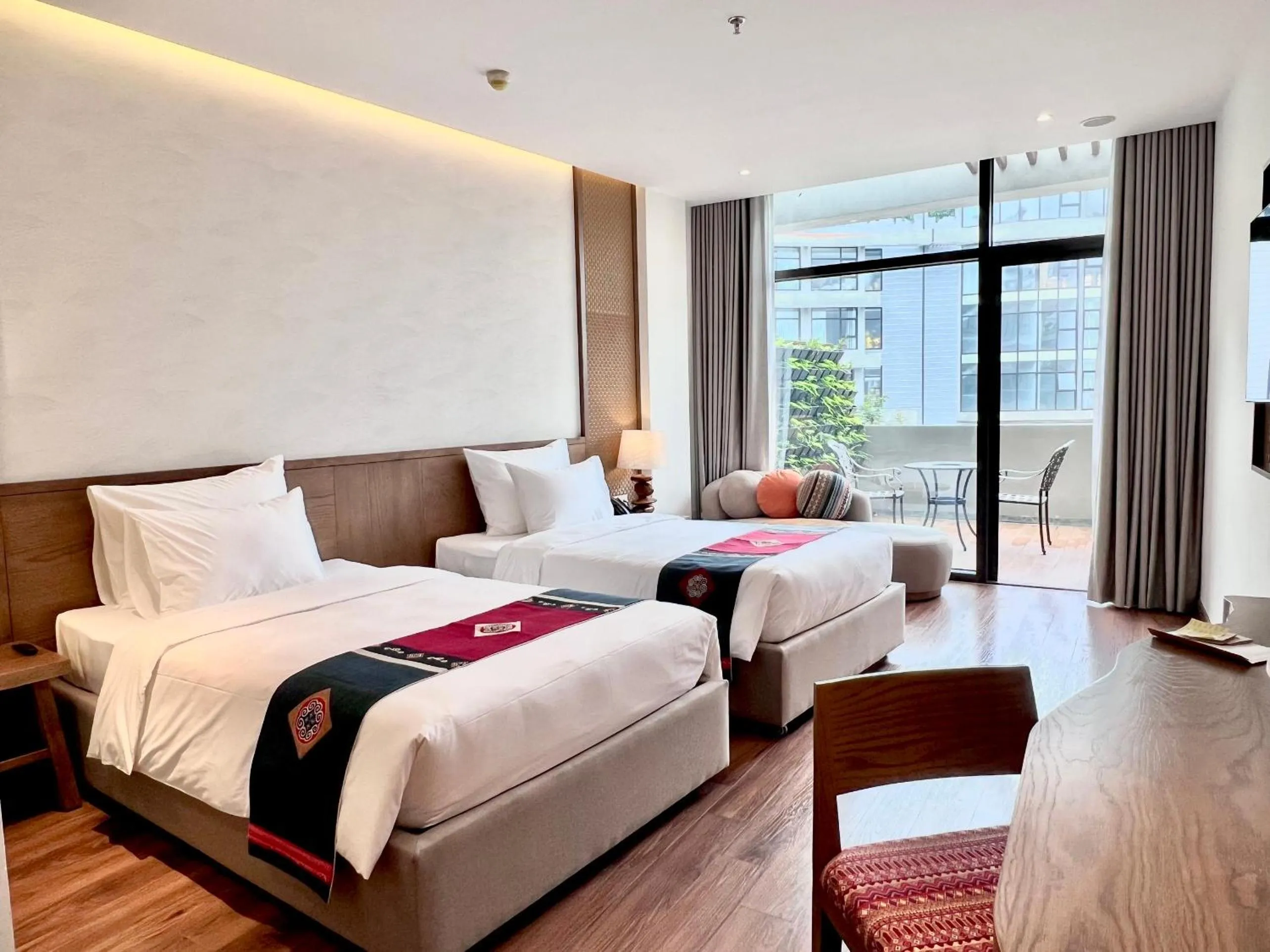 Deluxe Twin Room with Garden View in Lady Hill Sapa Resort