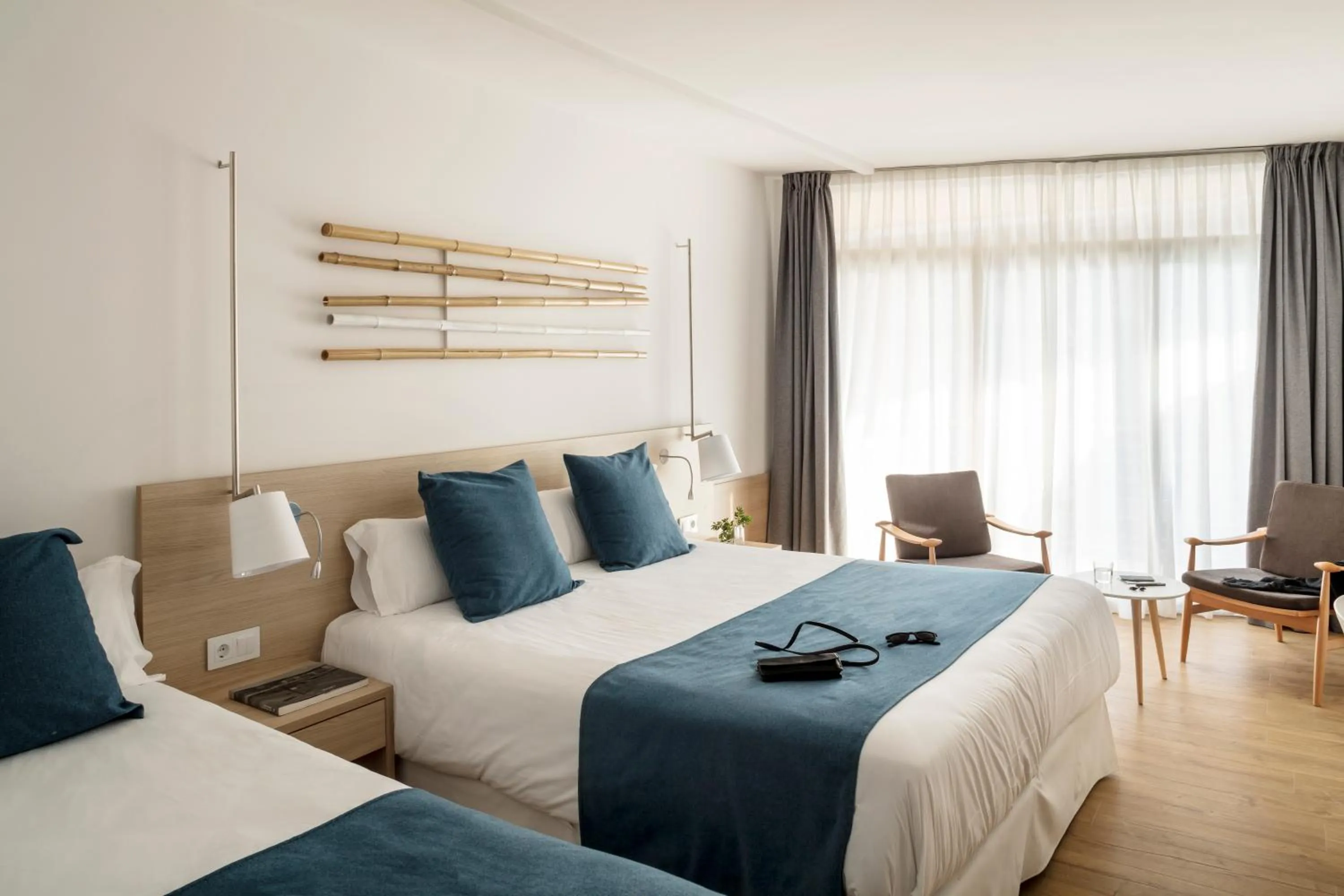 Design Triple Room (2 Adults + 1 Child) in AQUA Hotel Onabrava & Spa 4*Sup