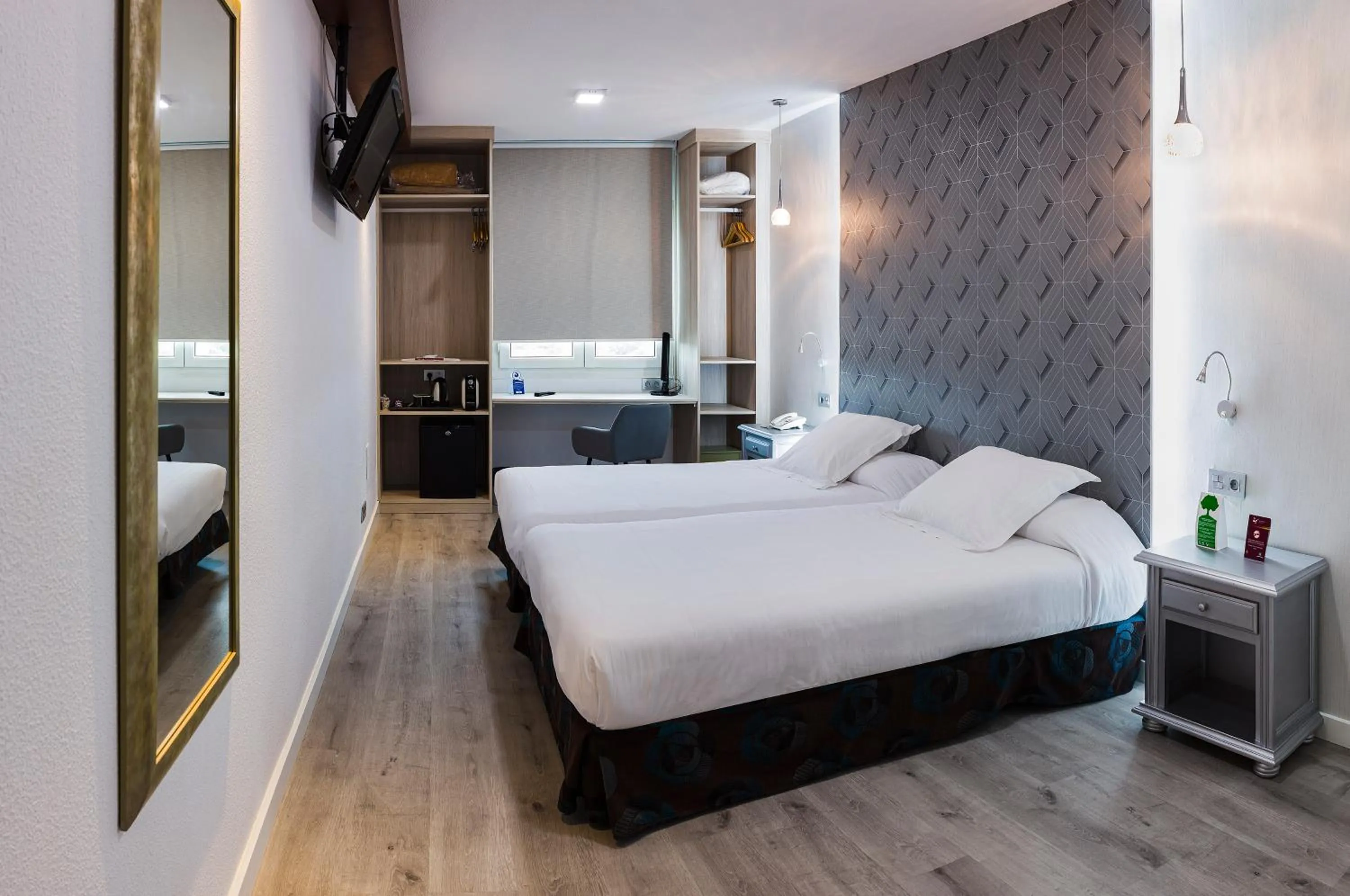 Superior Twin Room in Bellavista Sevilla