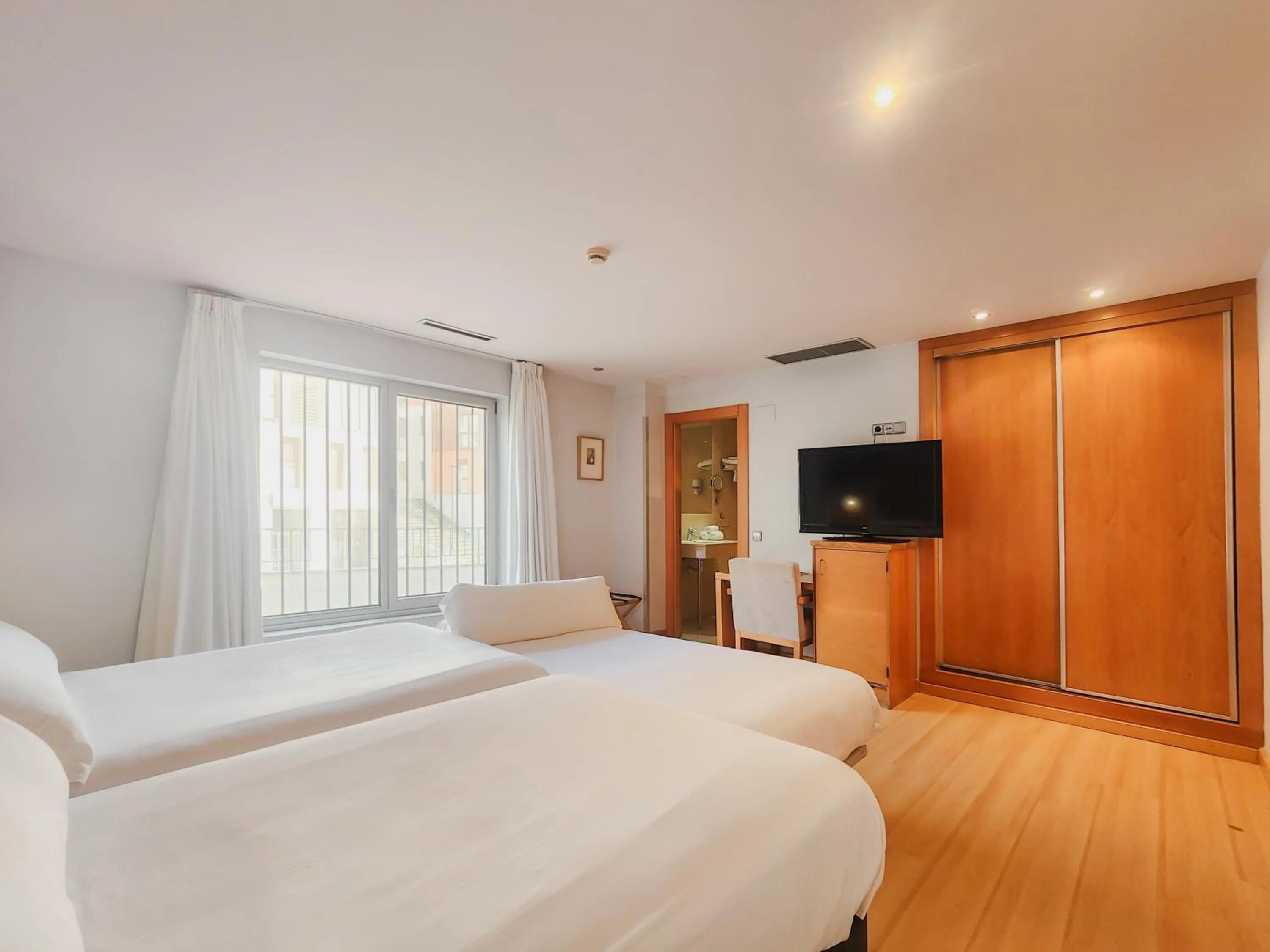 2 Single Beds with Extra Bed in Hotel Faranda Marsol Candas, Ascend Hotel Collection