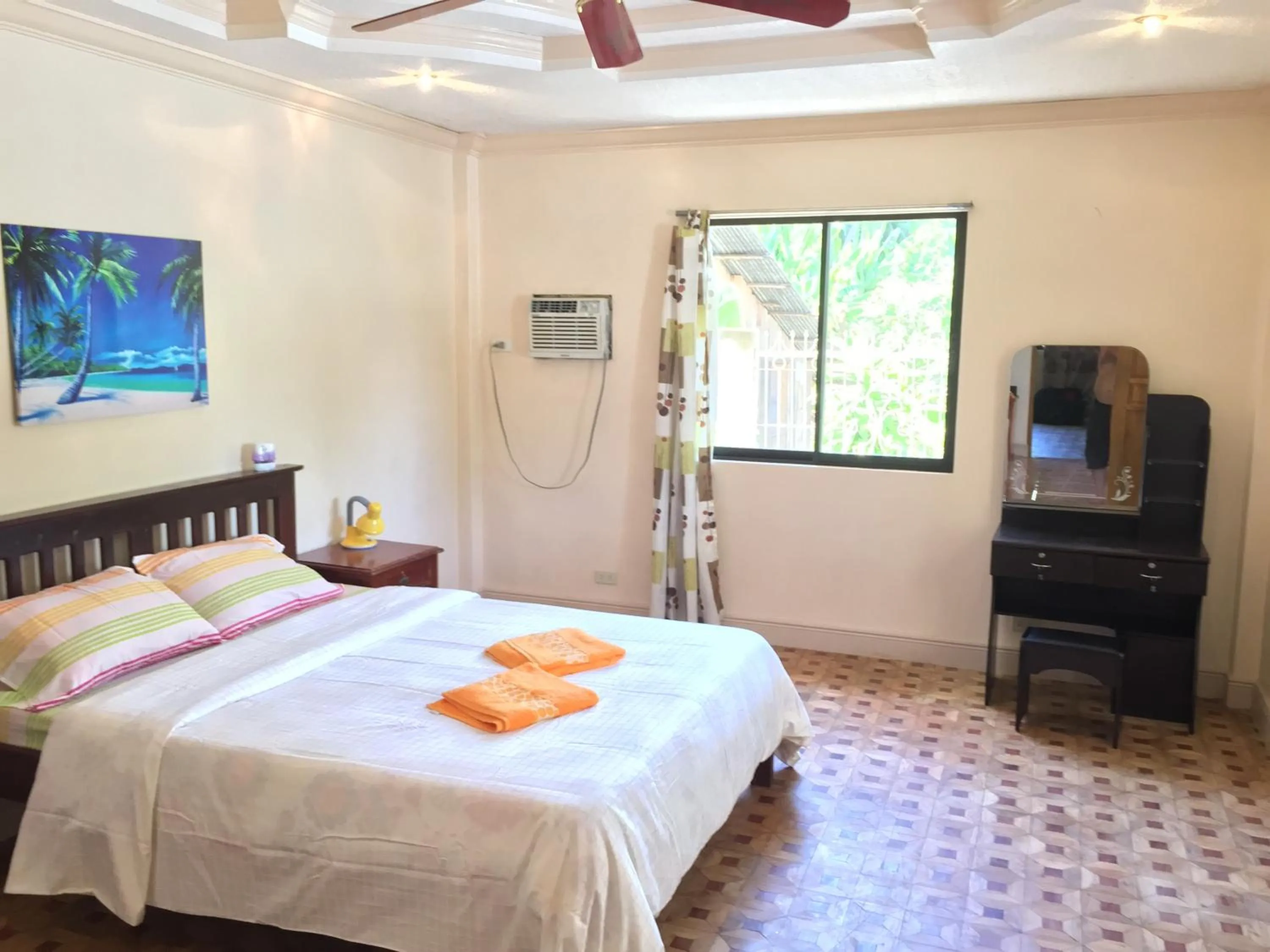 Double Room with Shared Bathroom in Lambug Beach Homestay