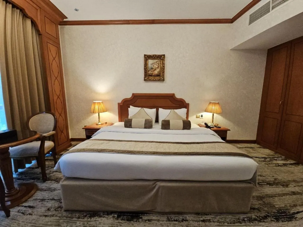 Deluxe King Suite in Royal Concorde Hotel & Suite