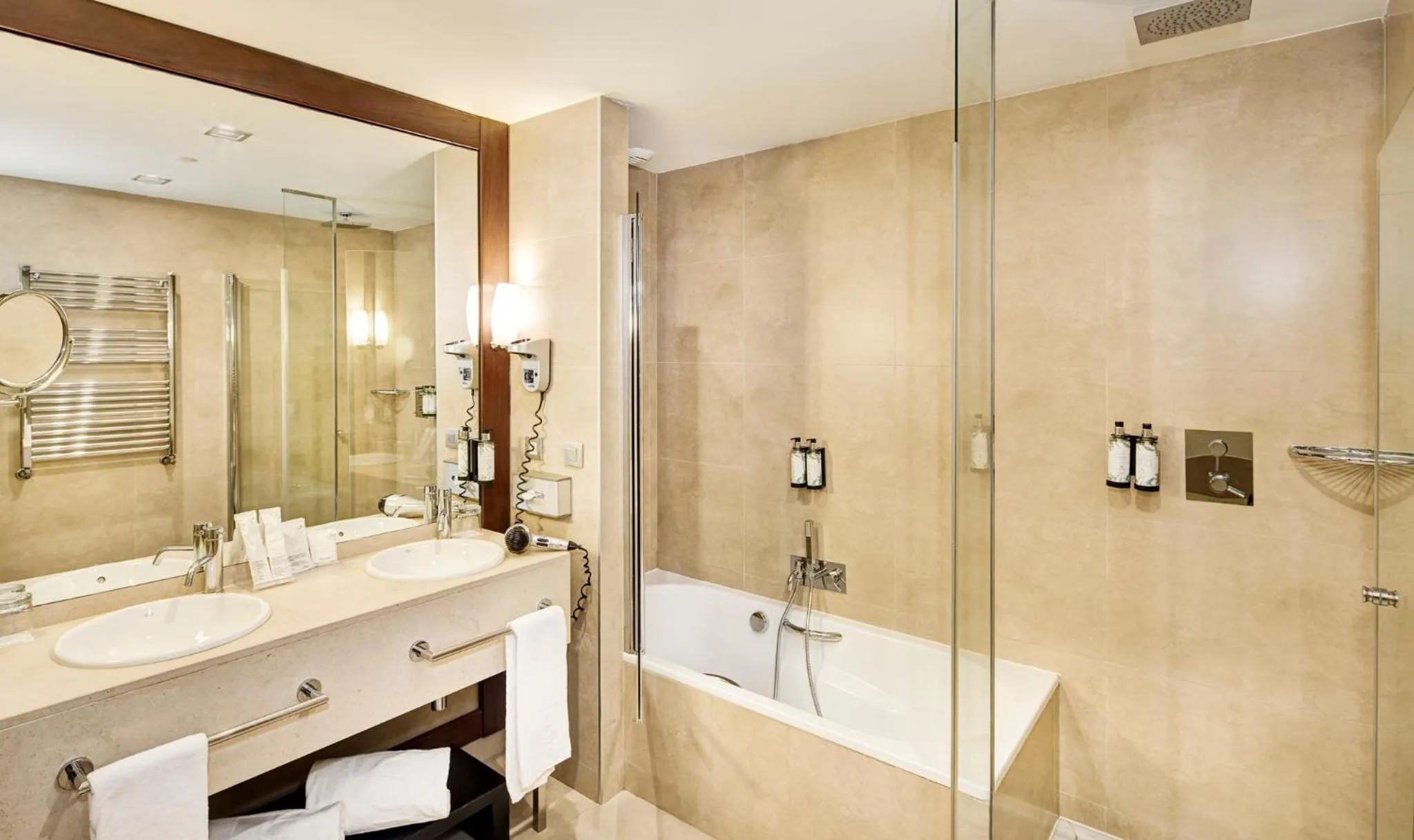 Double Room with Cathedral View in Sercotel Puerta de la Catedral