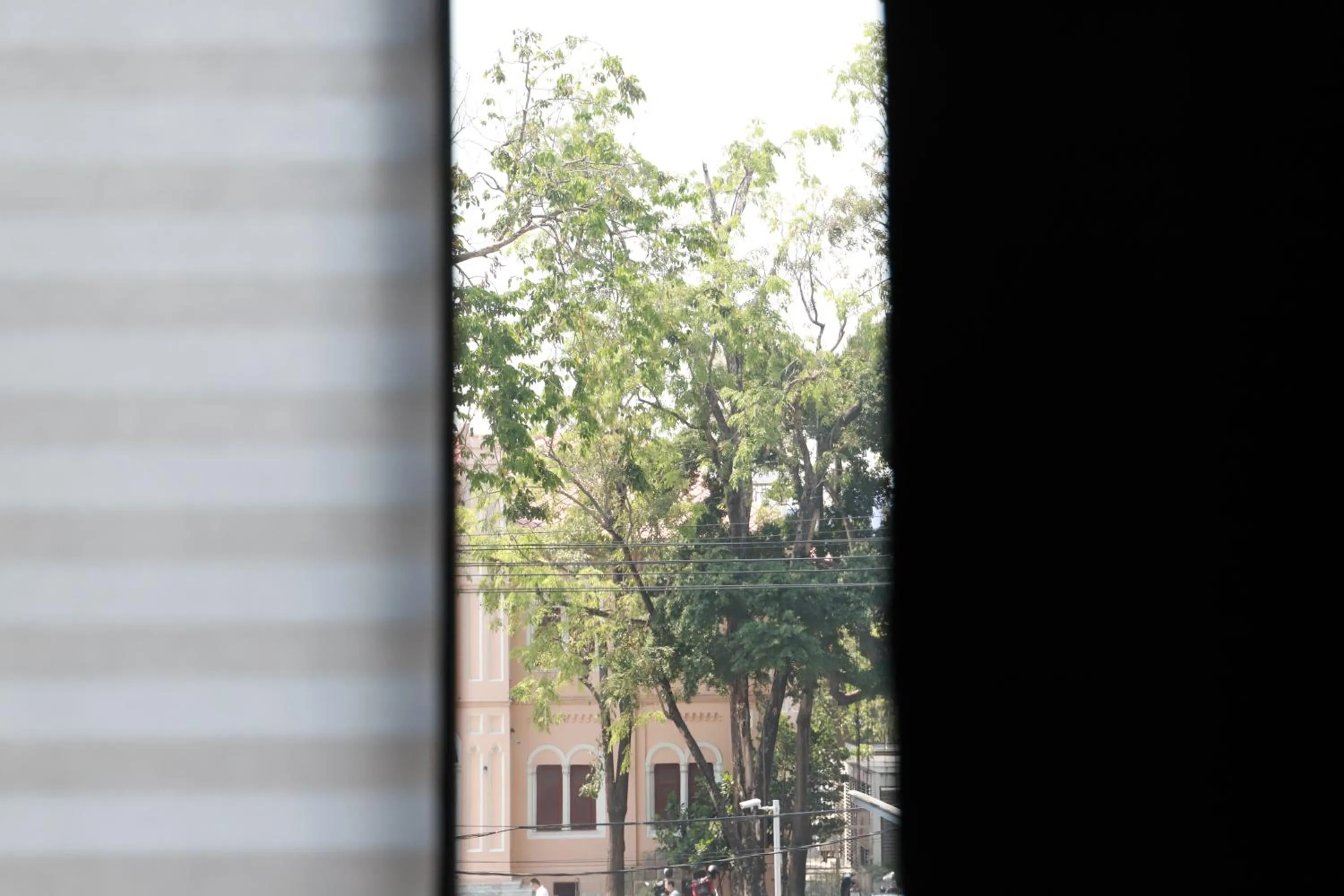 Single Bed in Dormitory Room in The Cube Hostel Khaosan