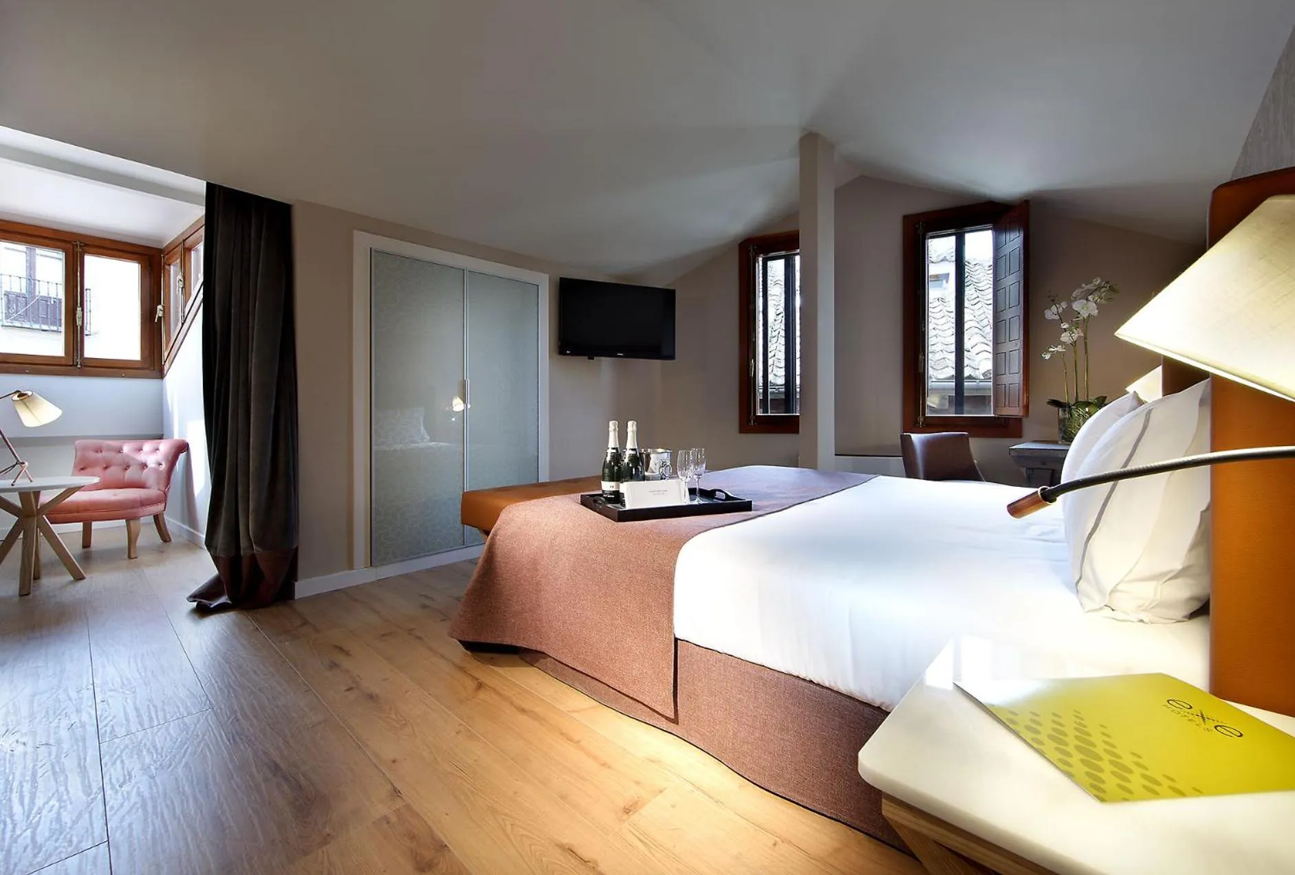 Double or Twin Room in Exe Casa de Los Linajes