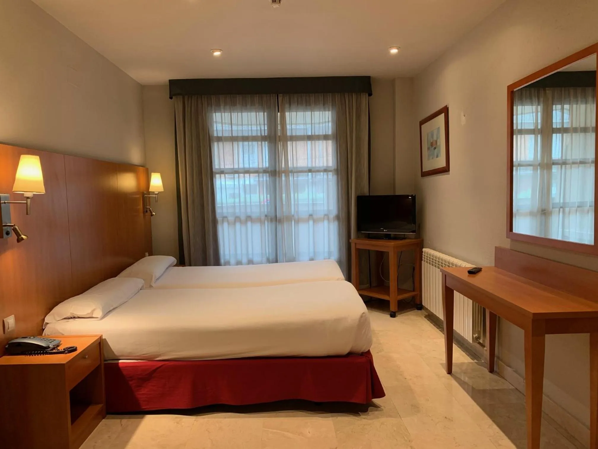 Double or Twin Room in Exe Gran Hotel Almenar