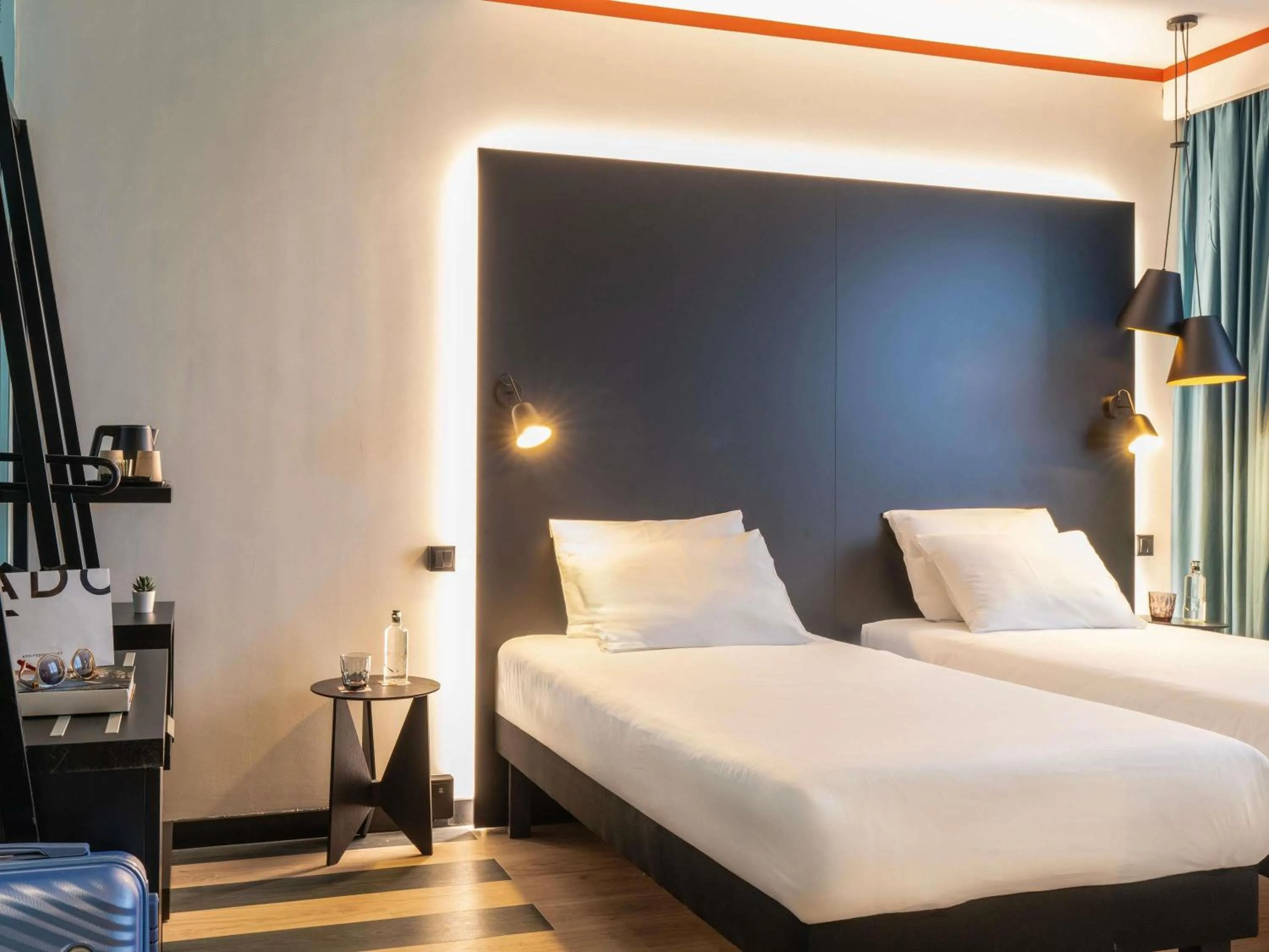 Standard Twin Room in ibis Styles Barcelona Sant Joan Despi