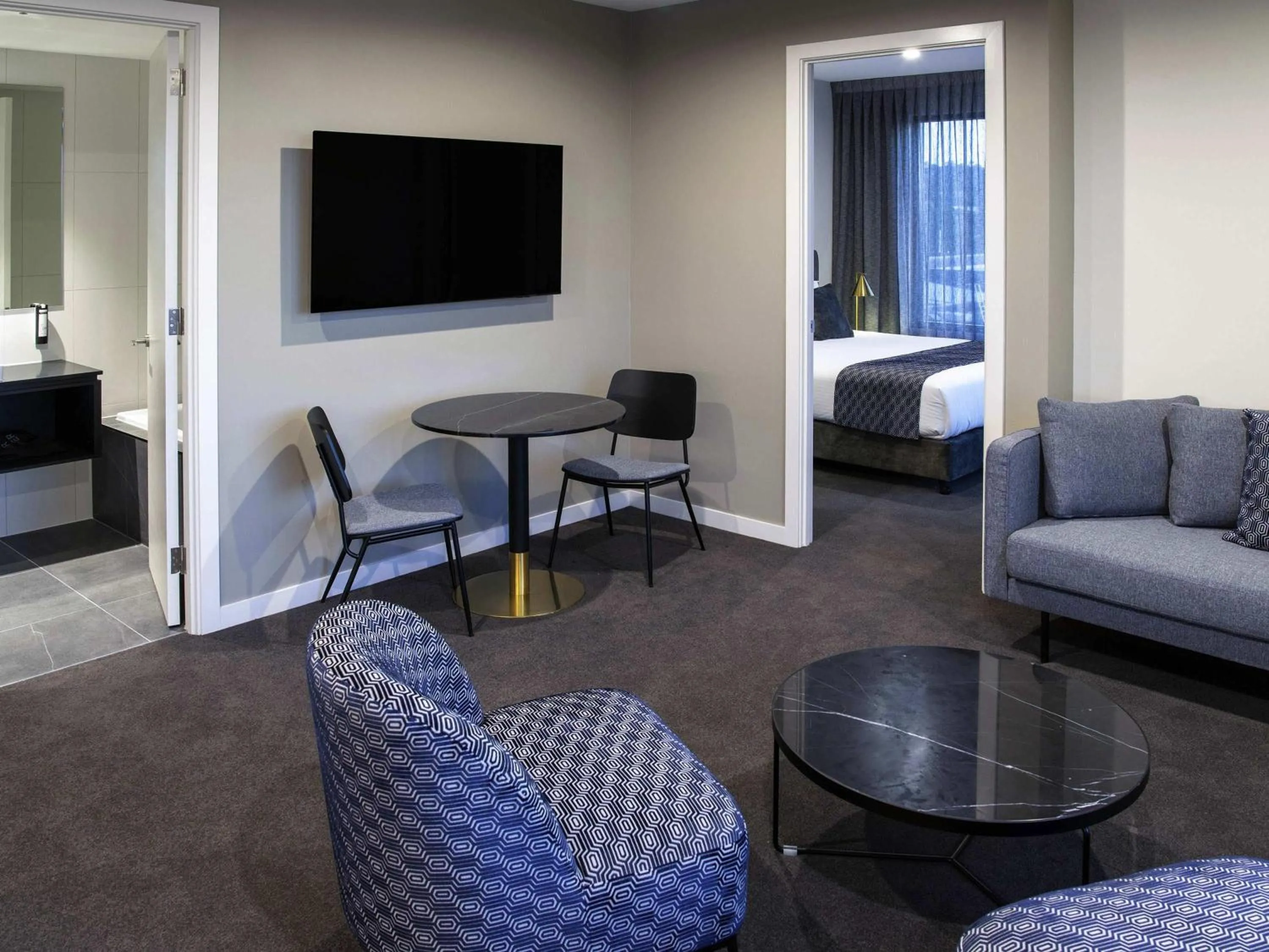 One Bedroom Executive Apartment in Mantra Tonsley Adelaide