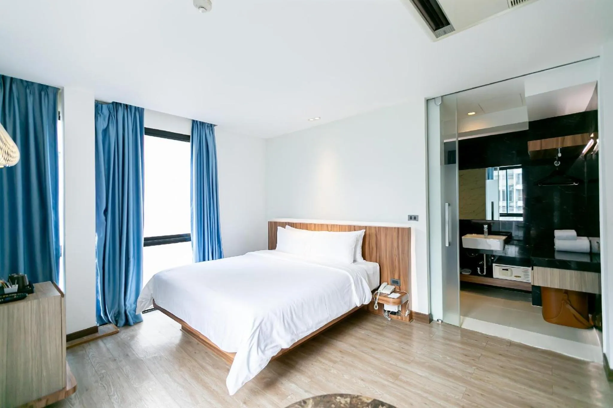 Deluxe Double Room in Uno Express