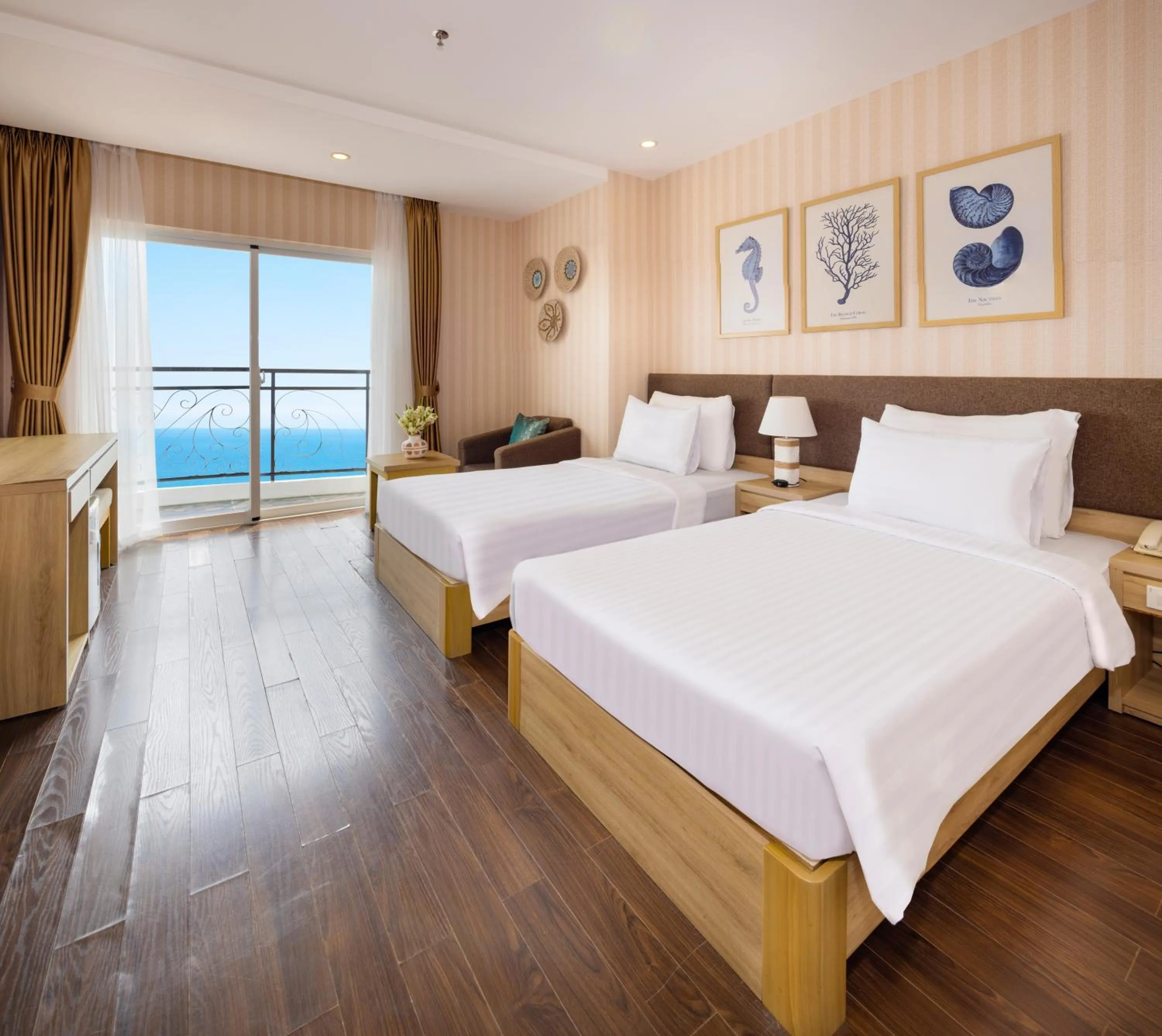 Deluxe Twin Room with Sea View in DB Hotel Nha Trang