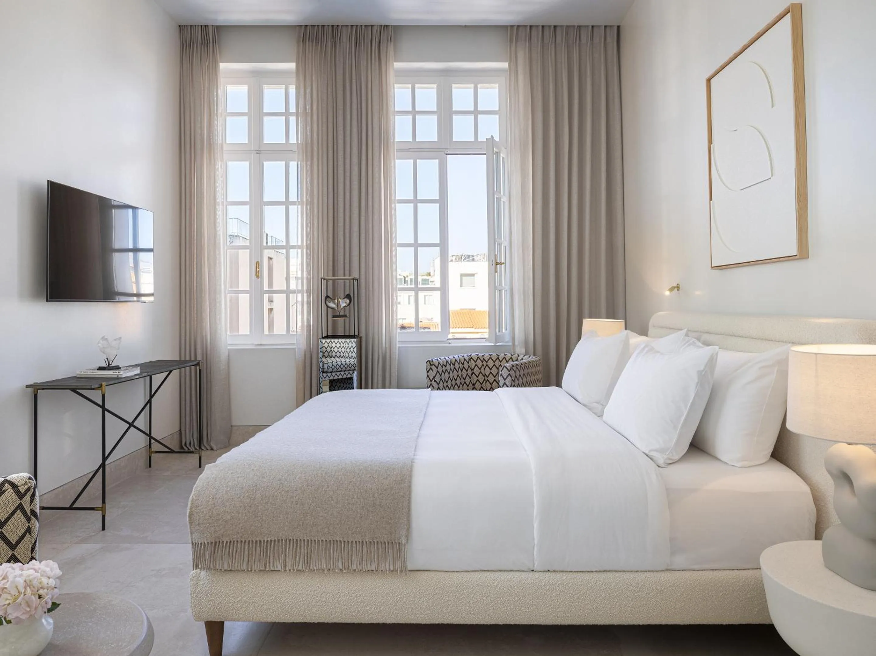 Luxury Junior Suite in The Dolli at Acropolis, A Hotel to Live
