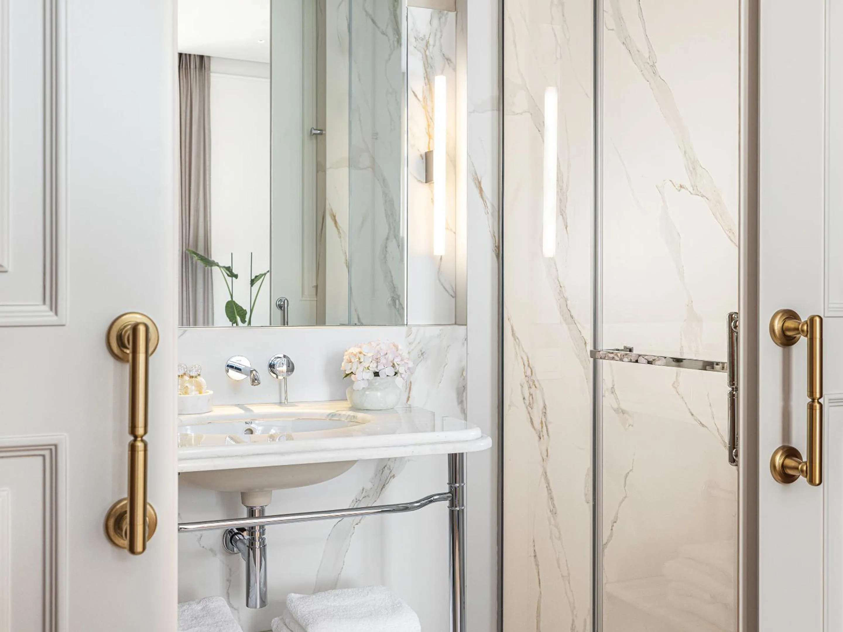 Balcony Athenian Room in The Dolli at Acropolis, A Hotel to Live