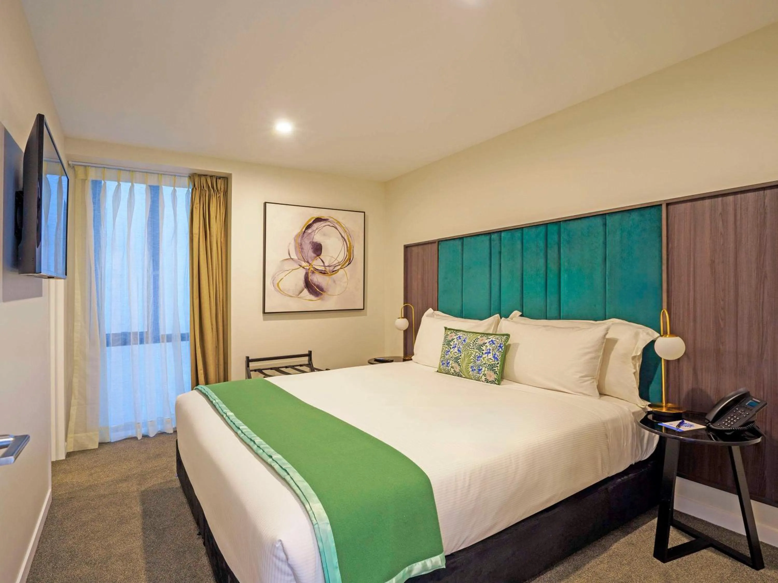 Deluxe One Bedroom with One King Bed in The Sebel Wellington Thorndon