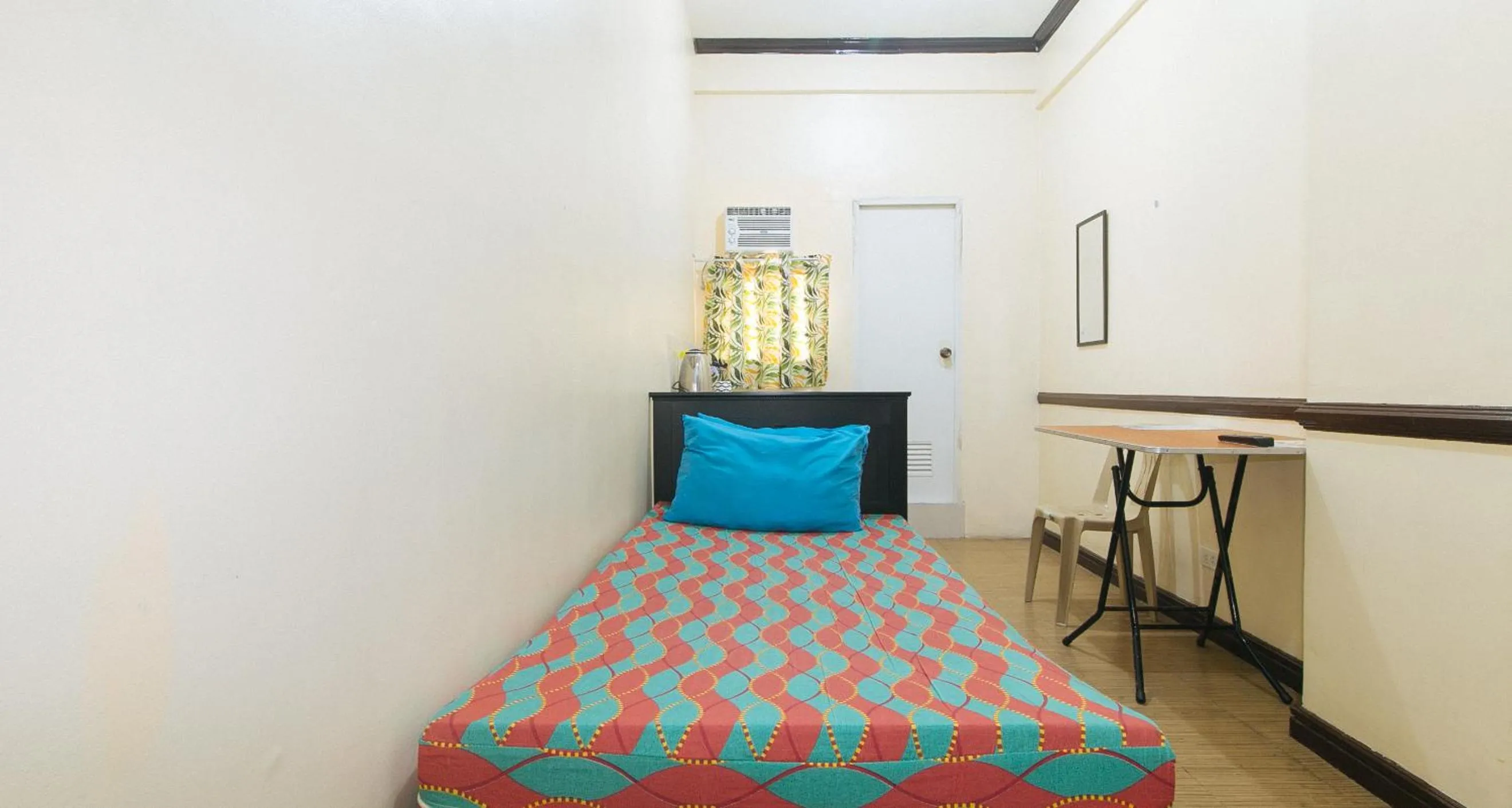 Single Room in Mervin's Terraces by RedDoorz