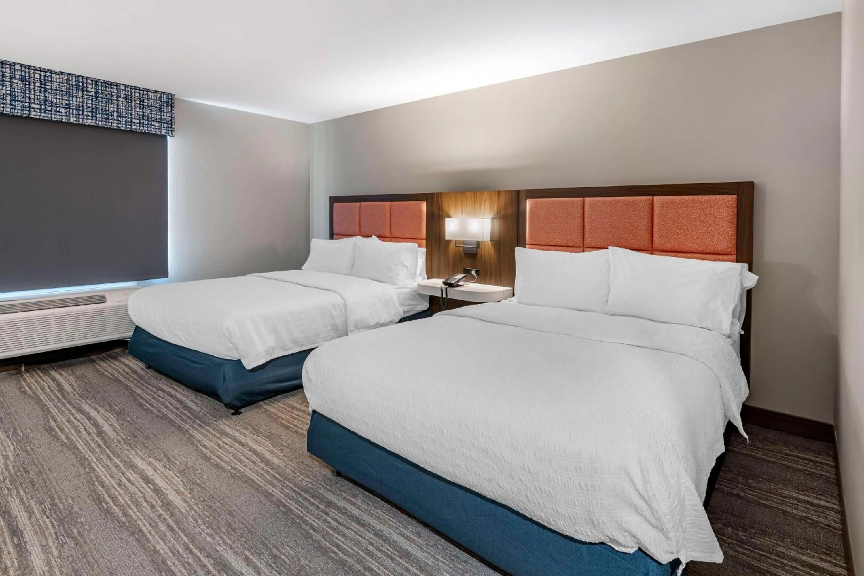 Queen Room with Two Queen Beds and Bath Tub - Mobility and Hearing Access in Hampton Inn Nicholasville Brannon Crossing, Ky