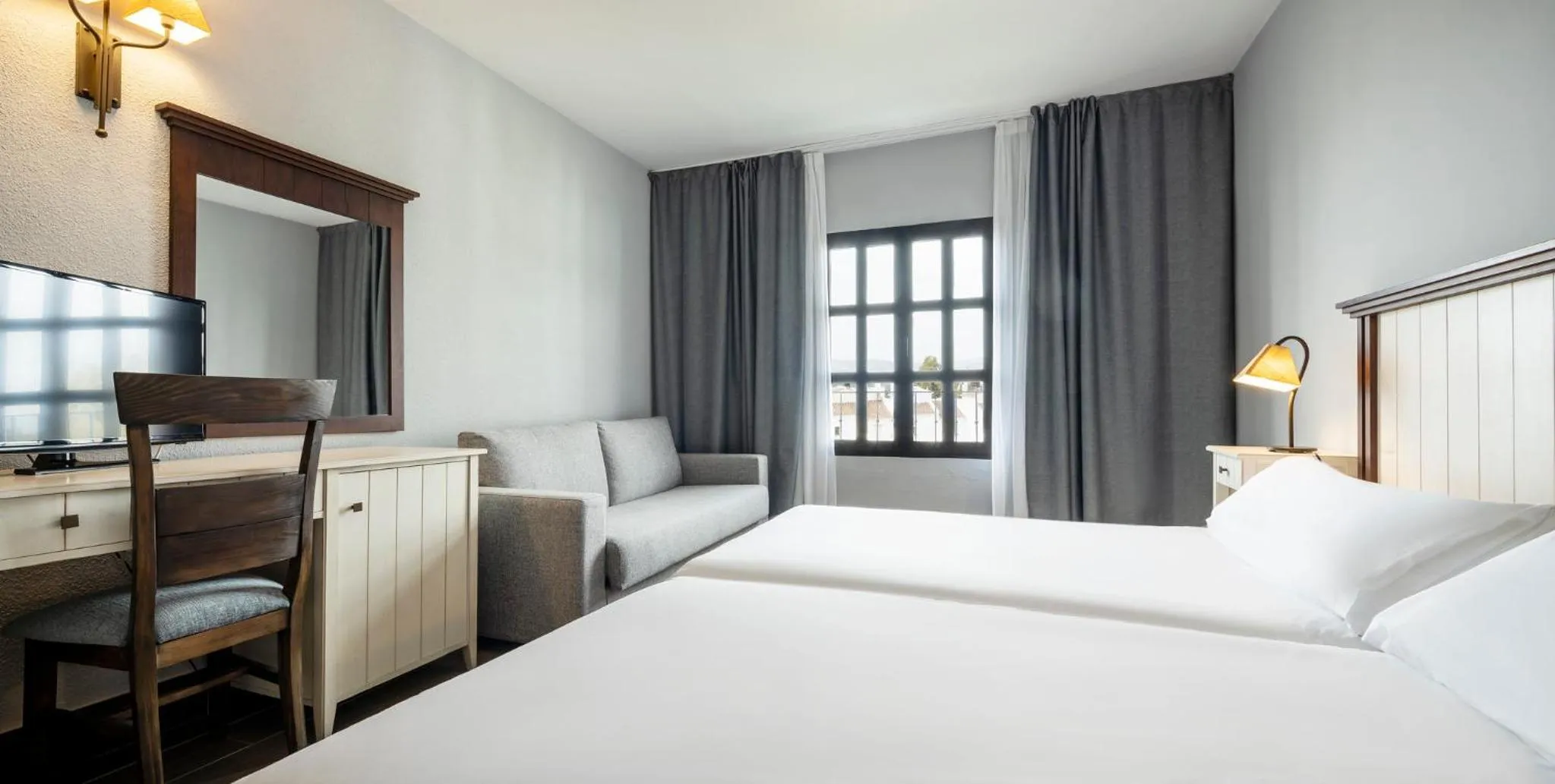 Triple Room with Pool View (2 Adults + 1 Child ) in Ilunion Hacienda de Mijas