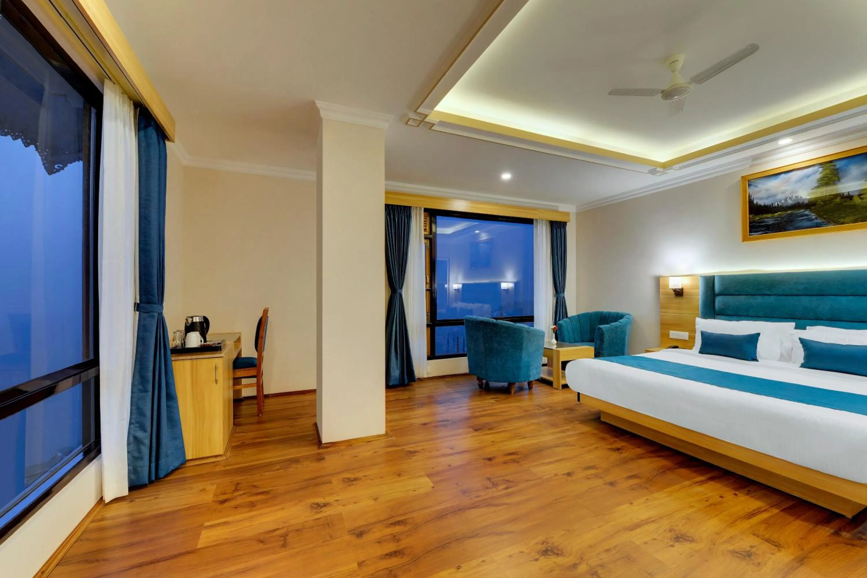 Superior Double Room in Yashshree Sikkim Blossom 600 Meters from MG Marg