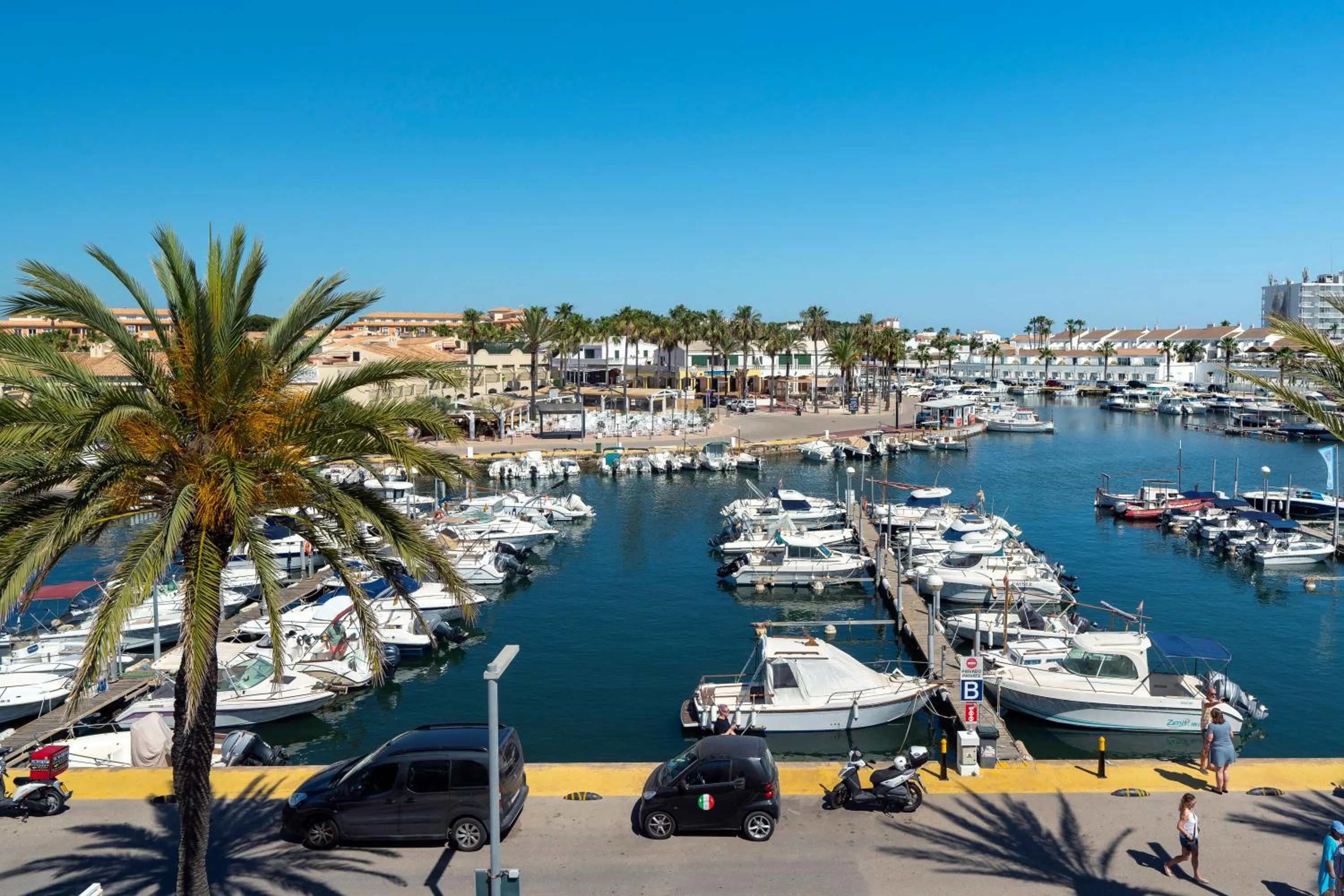 Apartment 1 Bedroom Marina View in AluaSun Lago Park