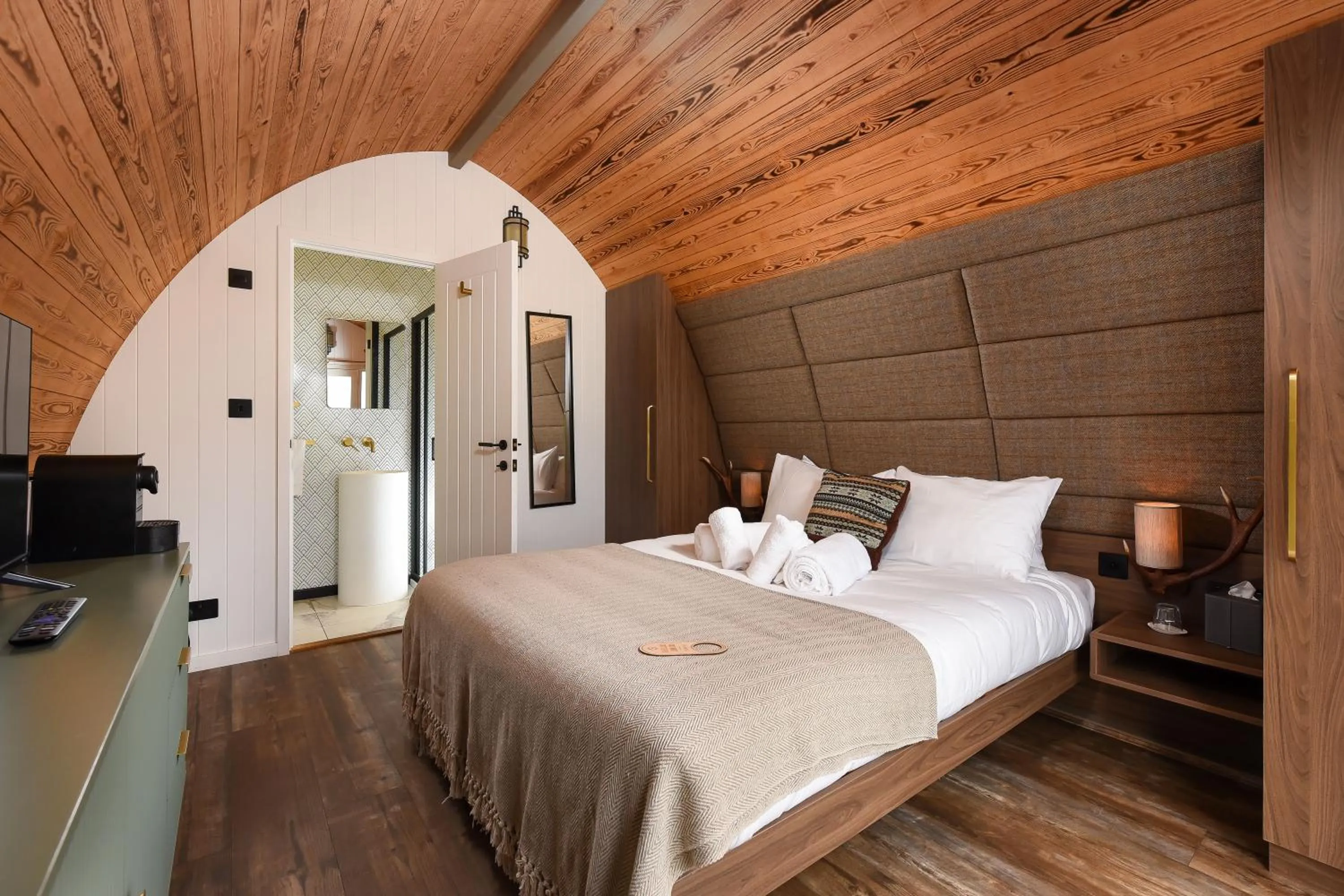 Double Room in Bracken Hide Hotel