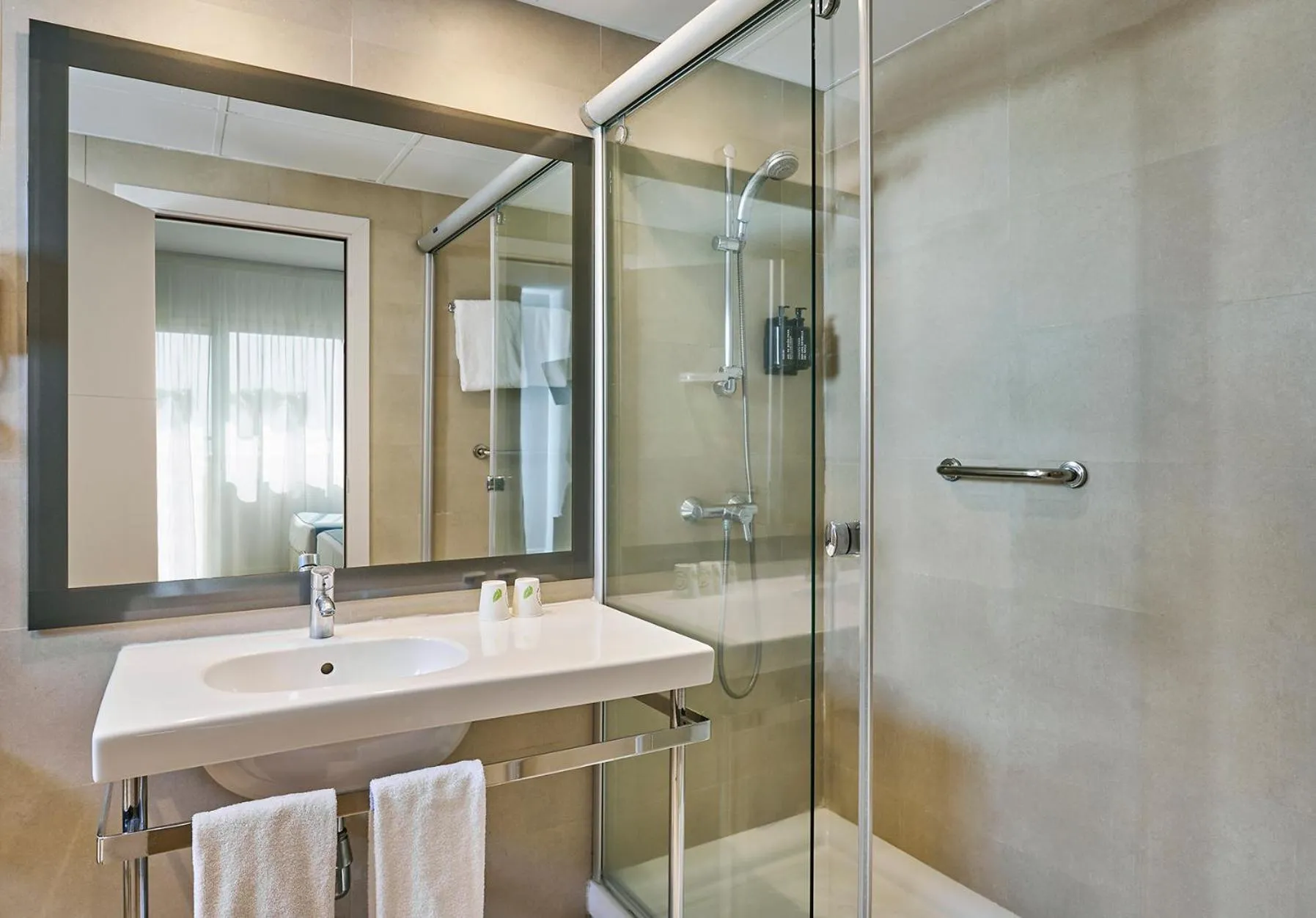 Double Room with Balcony in URH Excelsior