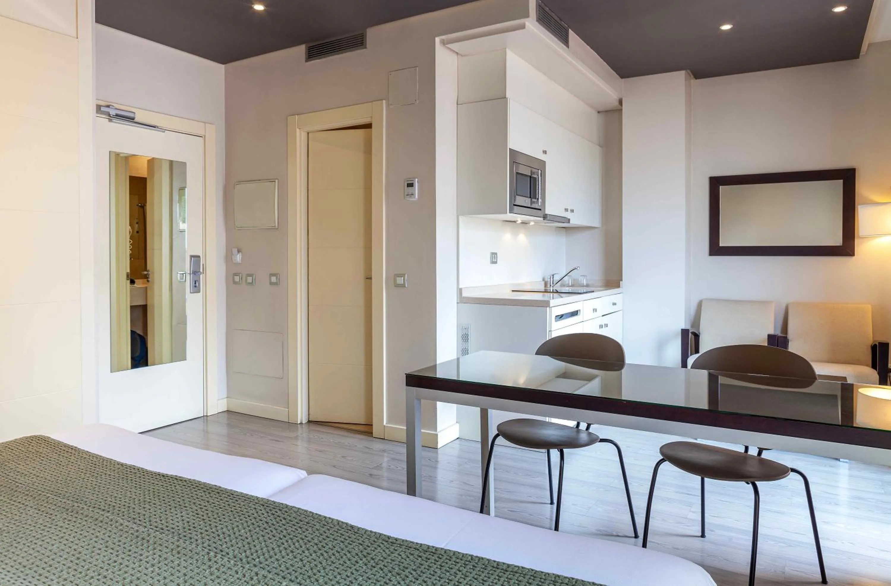 Junior Suite with Terrace in Suites Viena Plaza de España