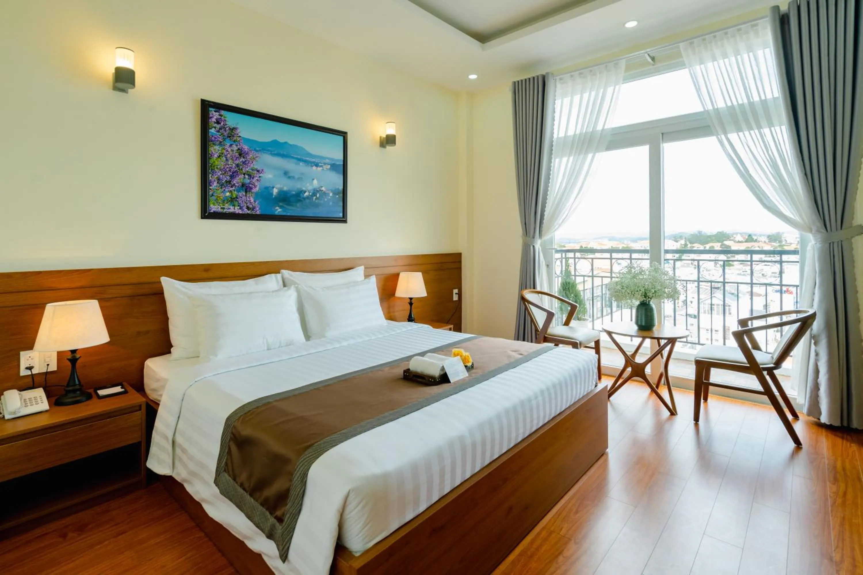 Double Room with Balcony - single occupancy in Bombo DaLat Hotel