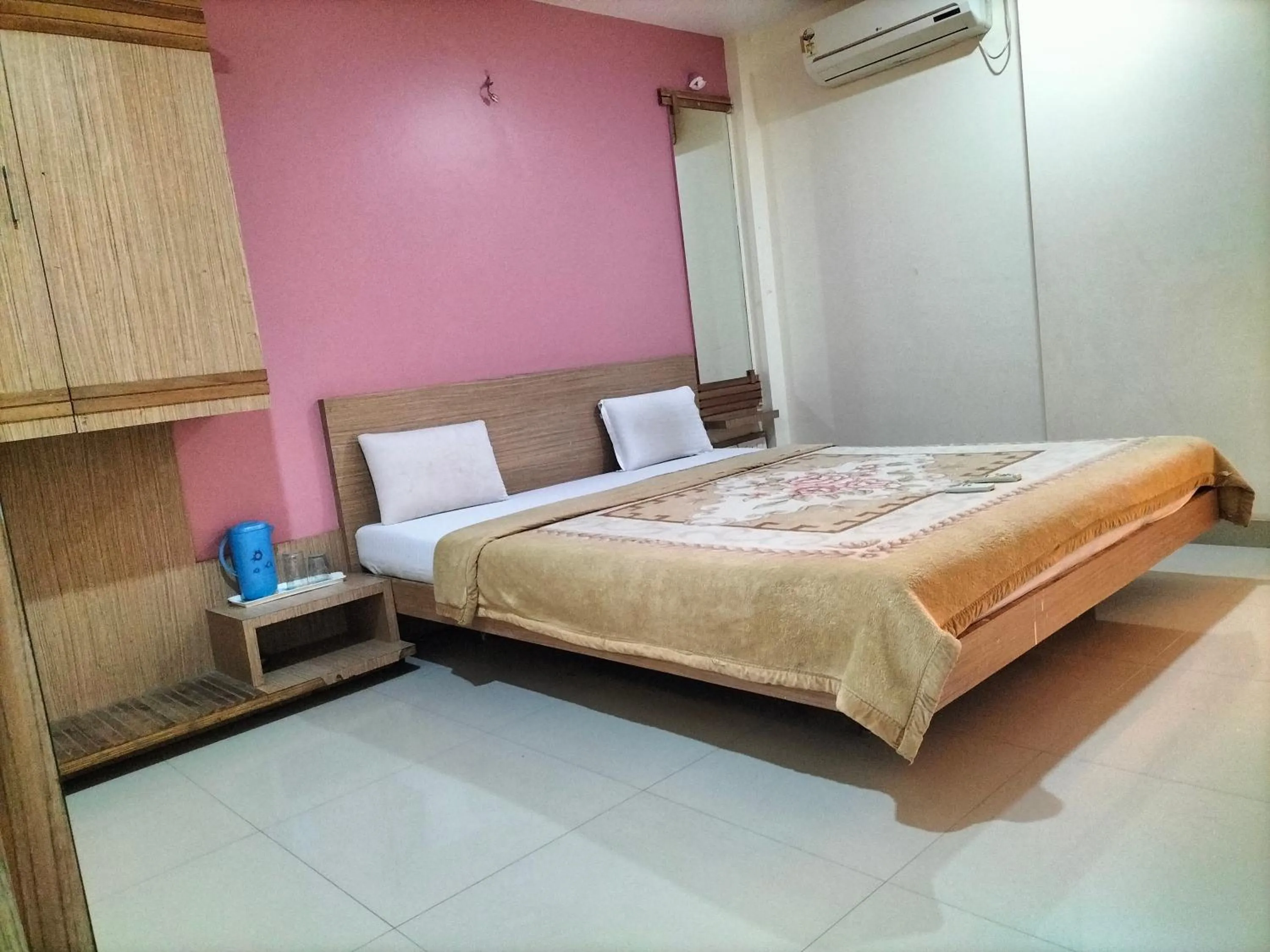 Deluxe Double Room - single occupancy in HOTEL SAI SURYA