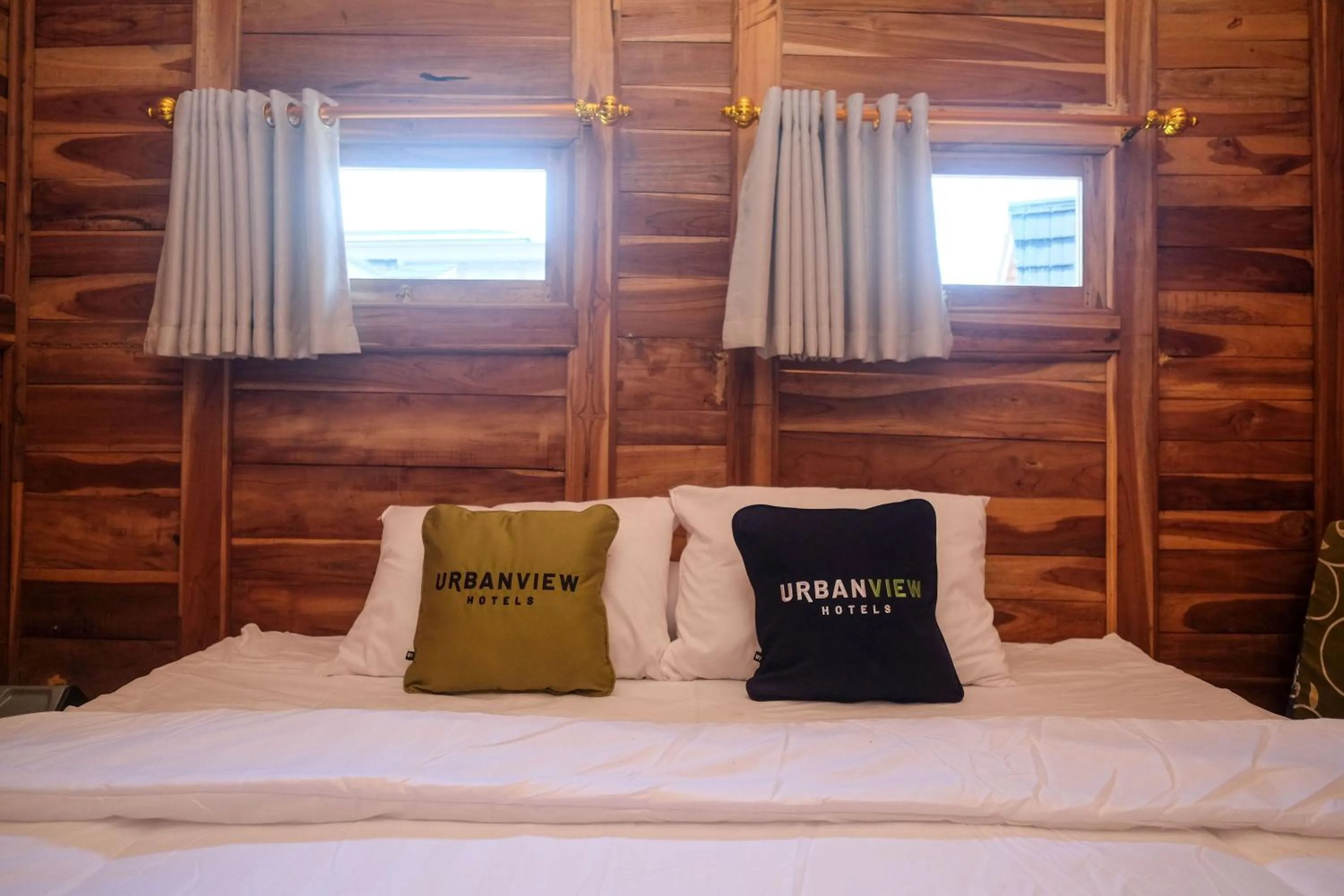 Family Room in Urbanview Villa Kolopaking Kebumen by RedDoorz