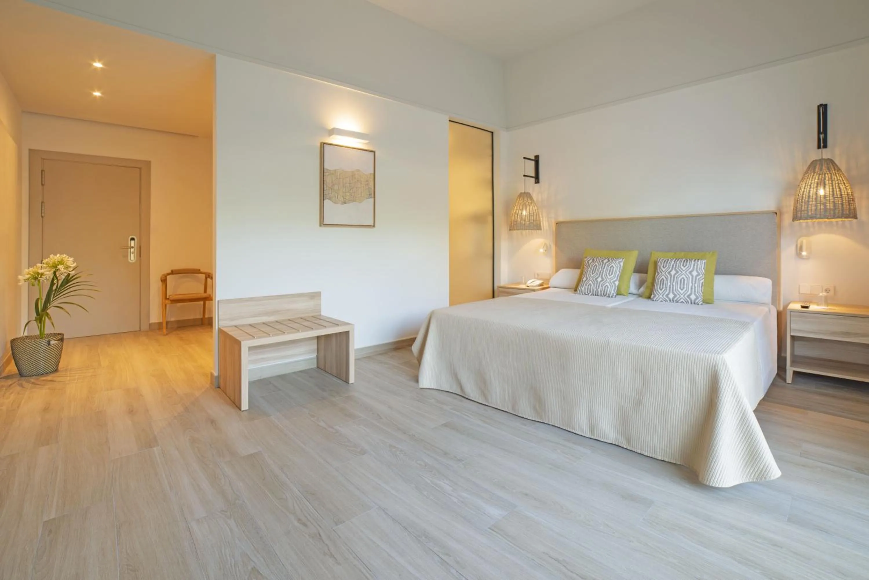 Exclusive Room with Sea View in Cabogata Beach Hotel