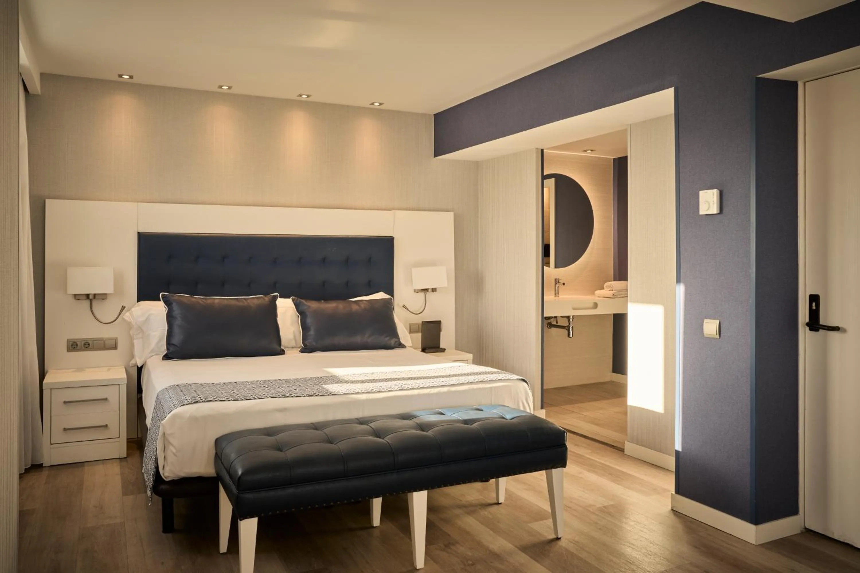 Suite with Private Pool in Catalonia del Mar - Adults Only