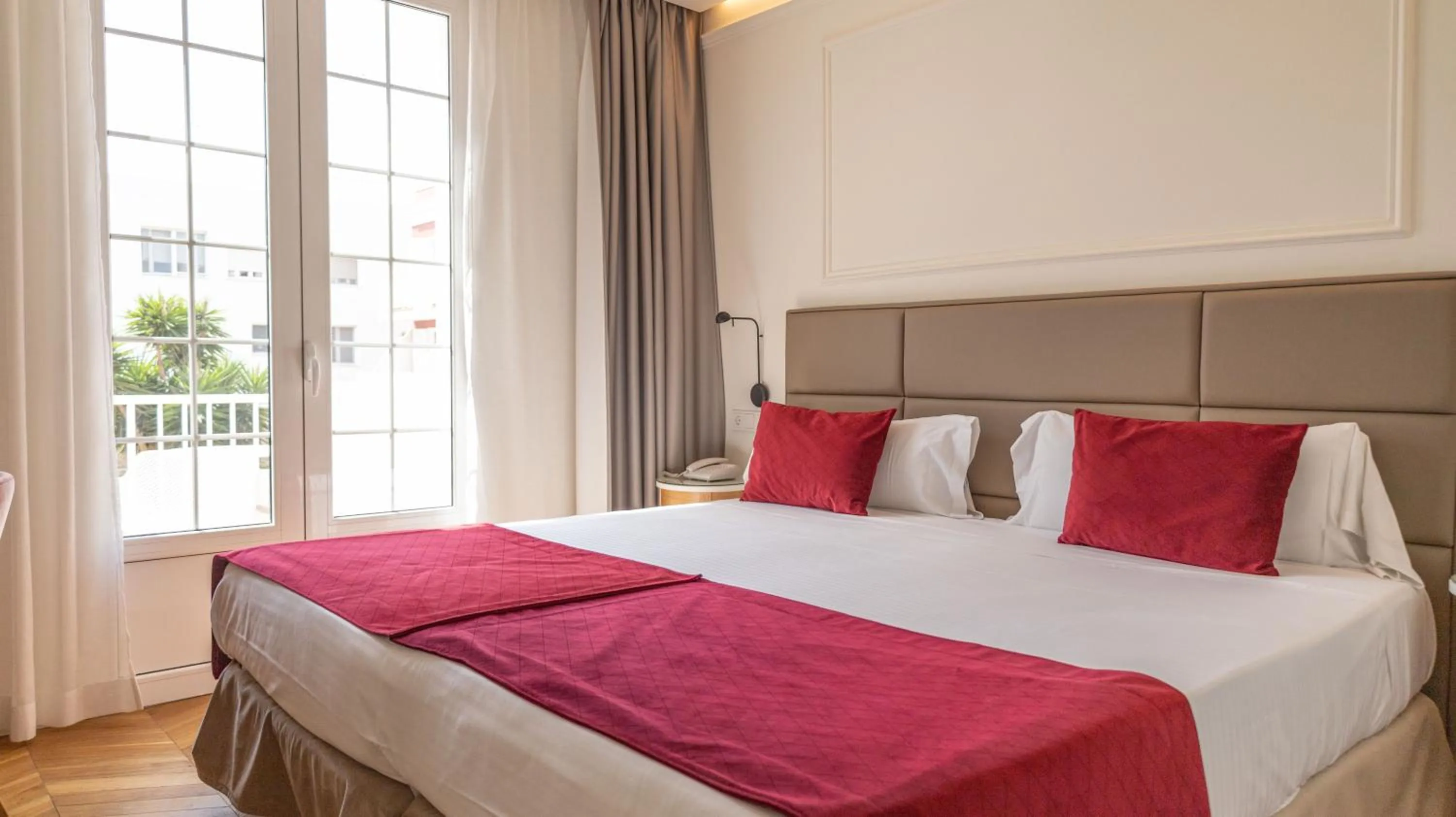 Double Room with Balcony in Seth Port Mahón