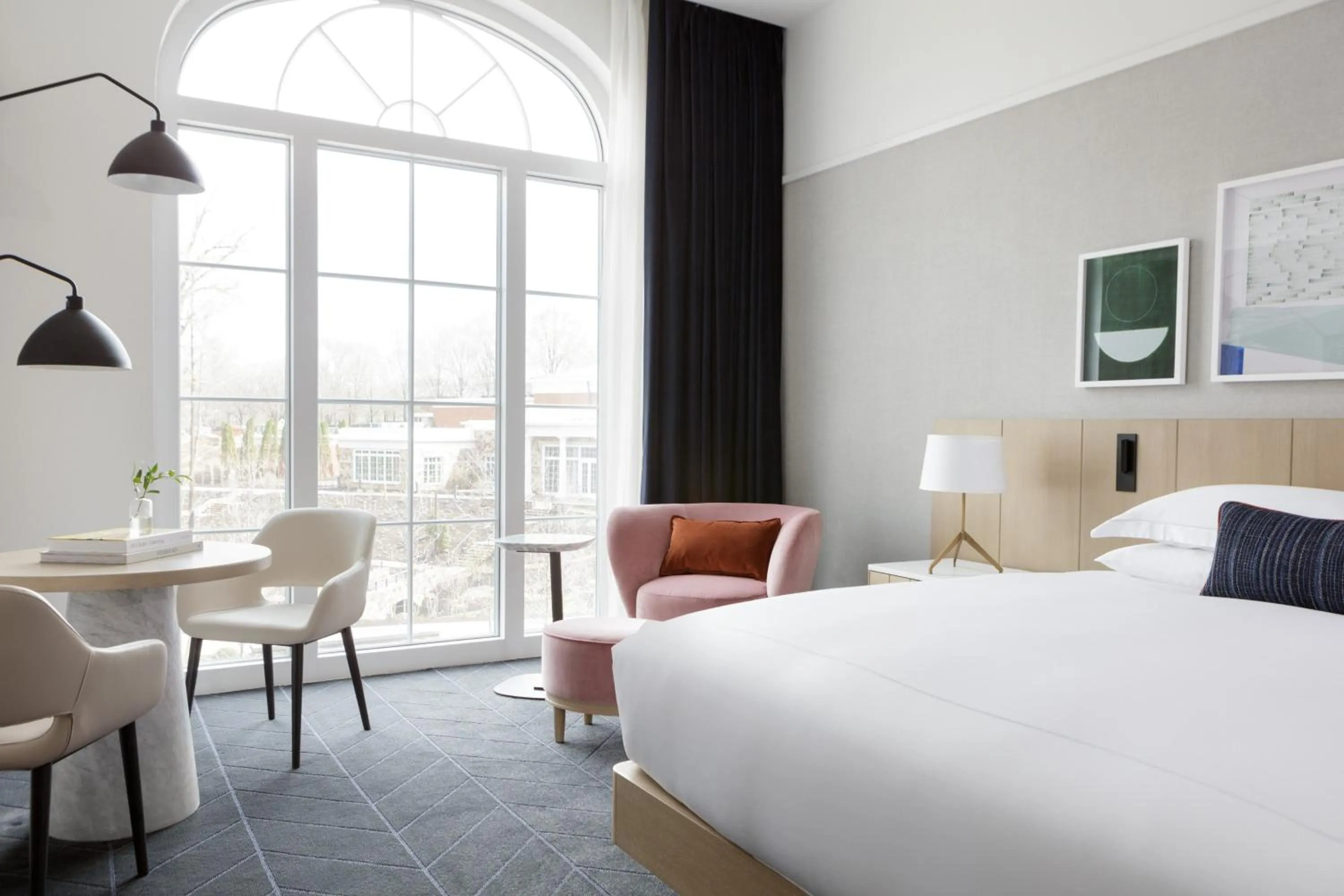 King Premium Terrace in Kimpton - The Forum Hotel by IHG