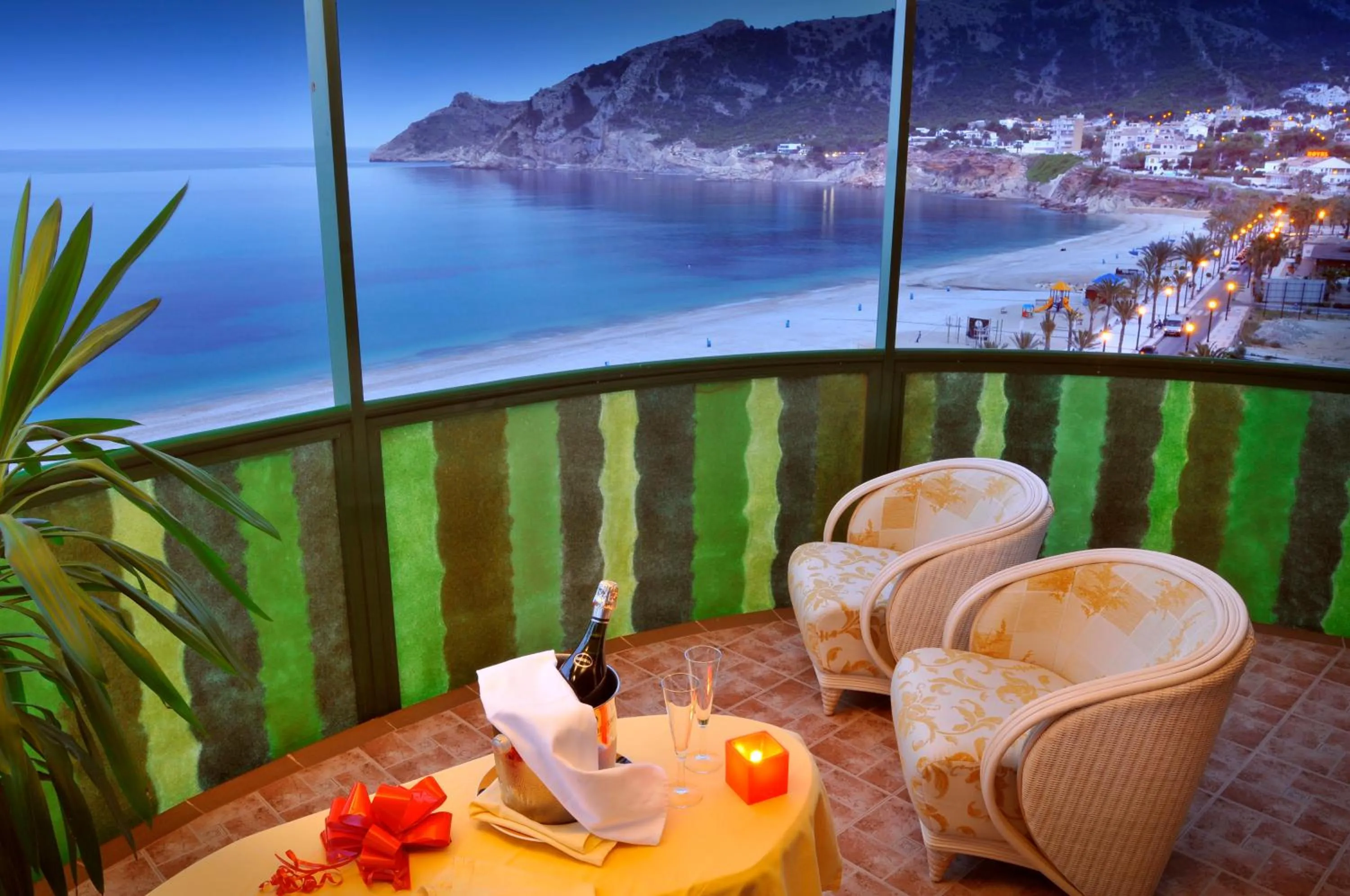 Deluxe Junior Suite in KAKTUS Hotel Kaktus Albir