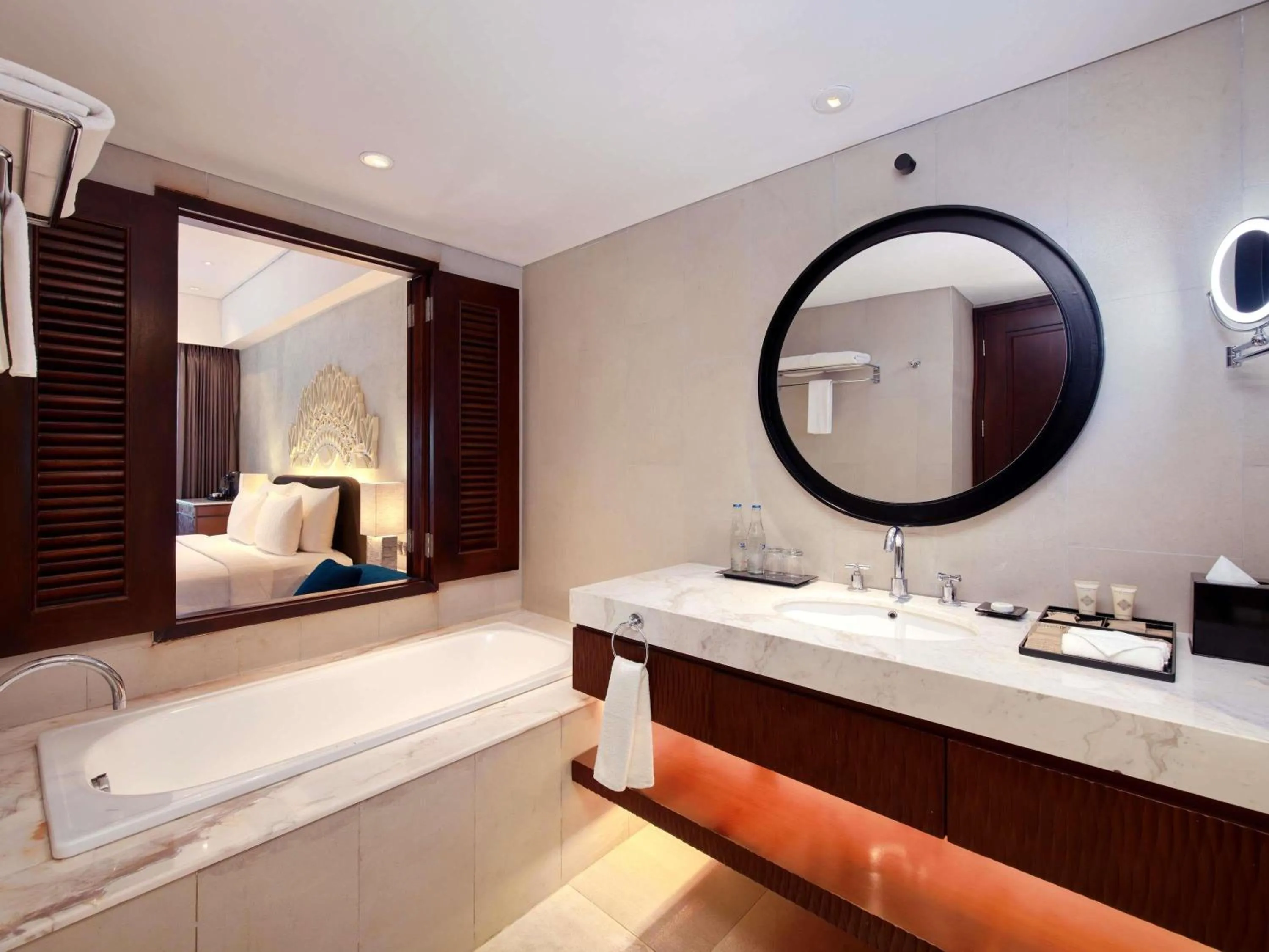 Deluxe Room Twin Beds in Grand Mercure Bali Seminyak