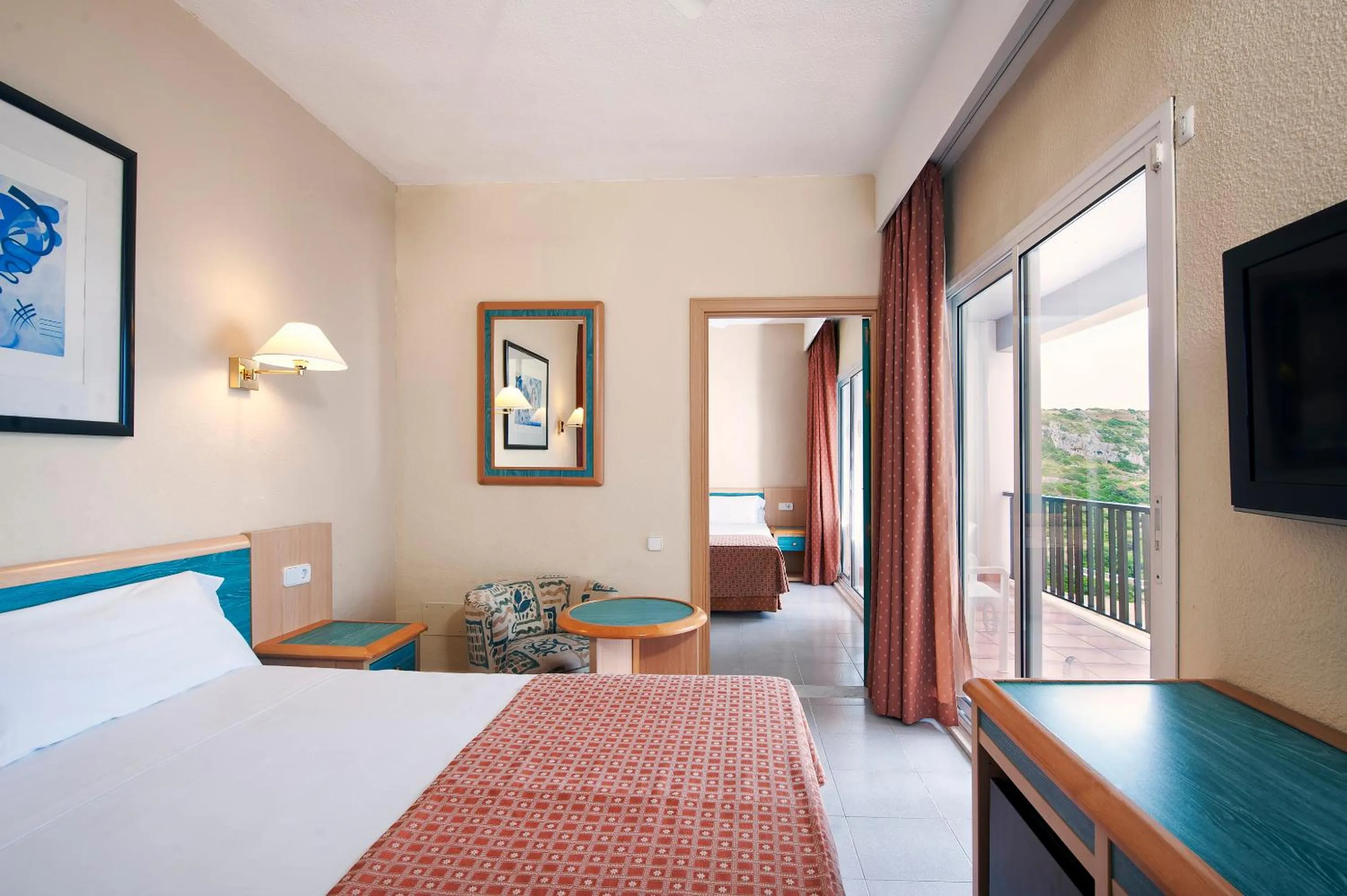 Family Room with View (2 Adults + 2 Children) in Sol Milanos Pingüinos