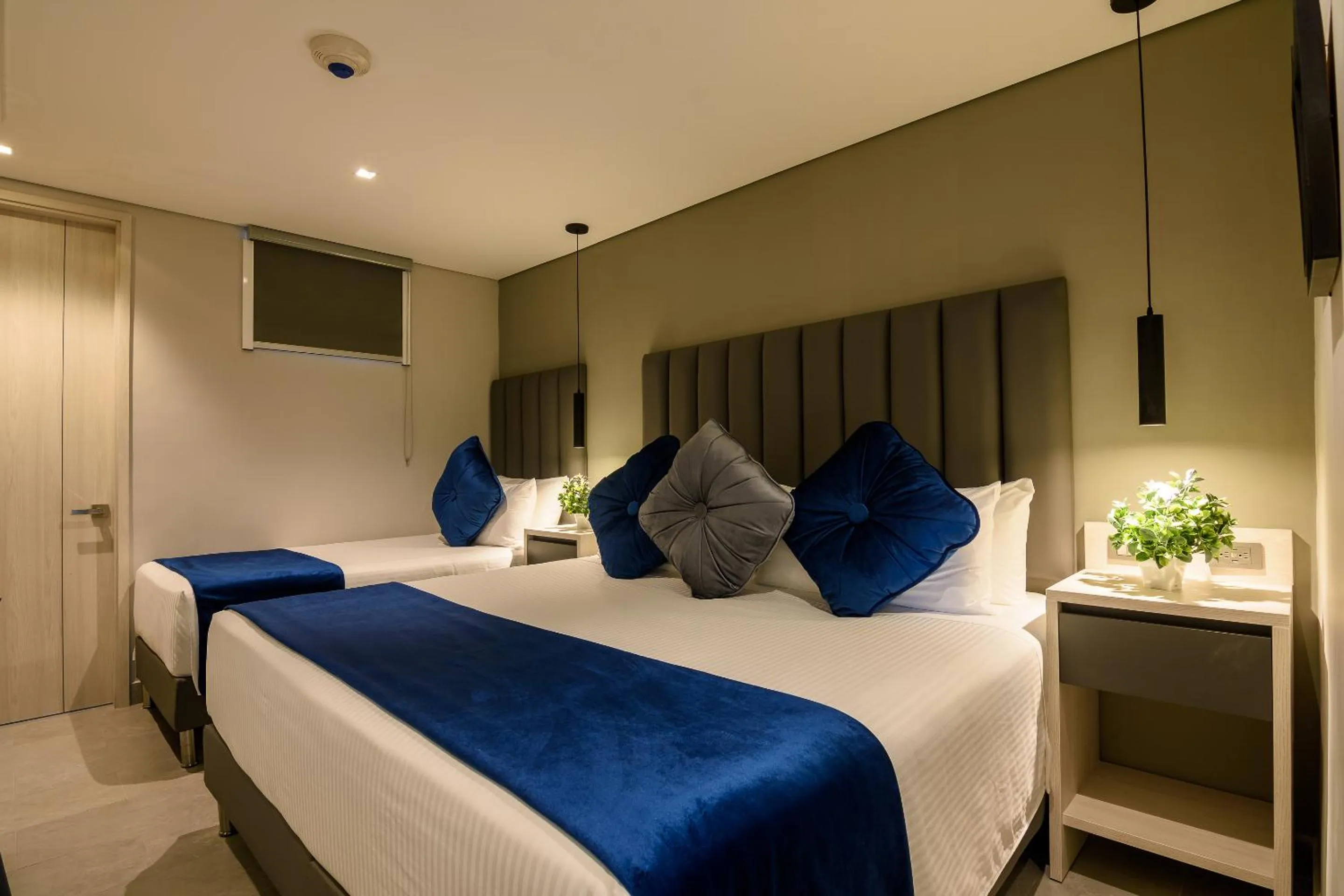 Family Room in 4 Sur Hotel