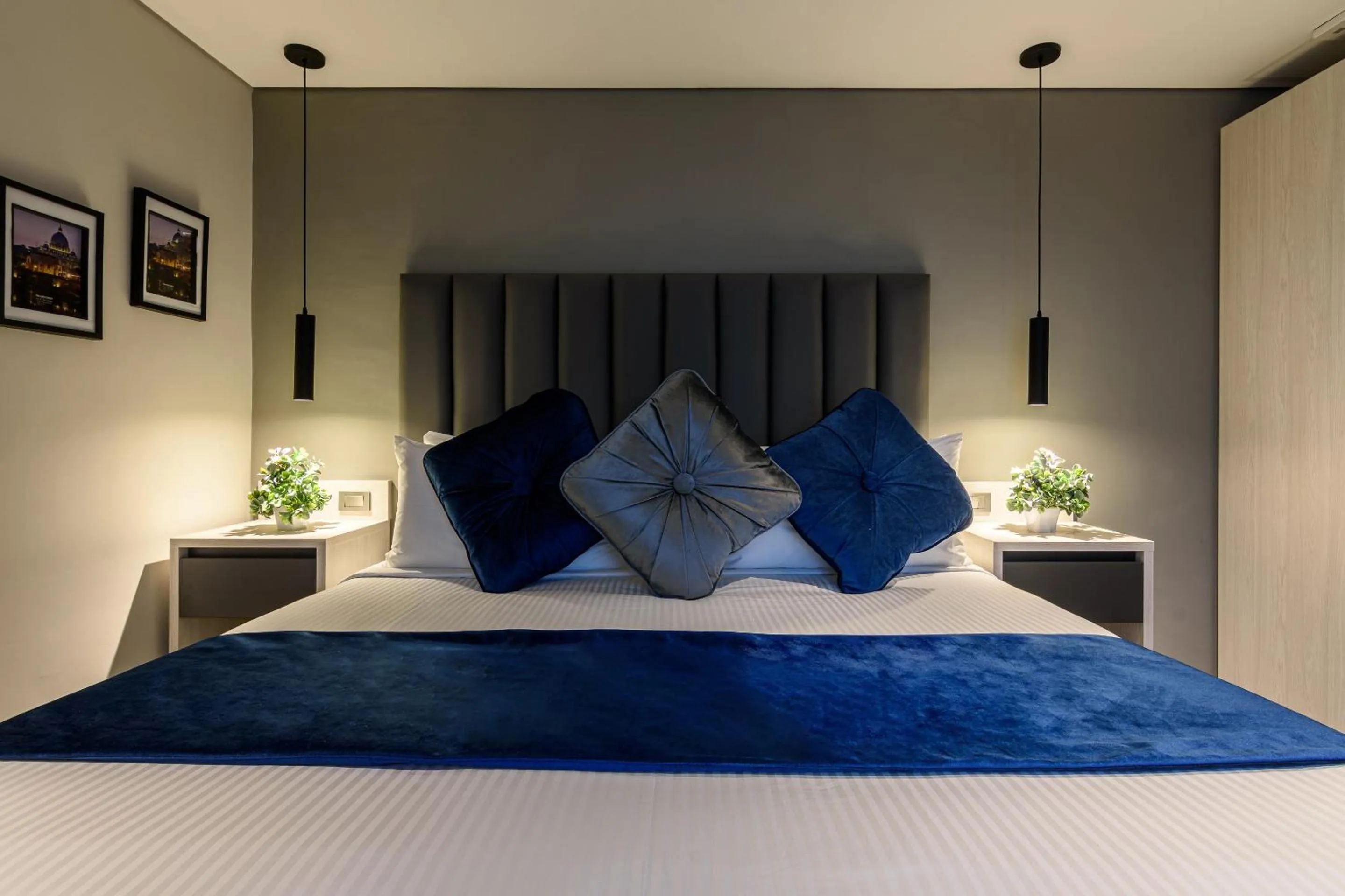 King Room with City View in 4 Sur Hotel