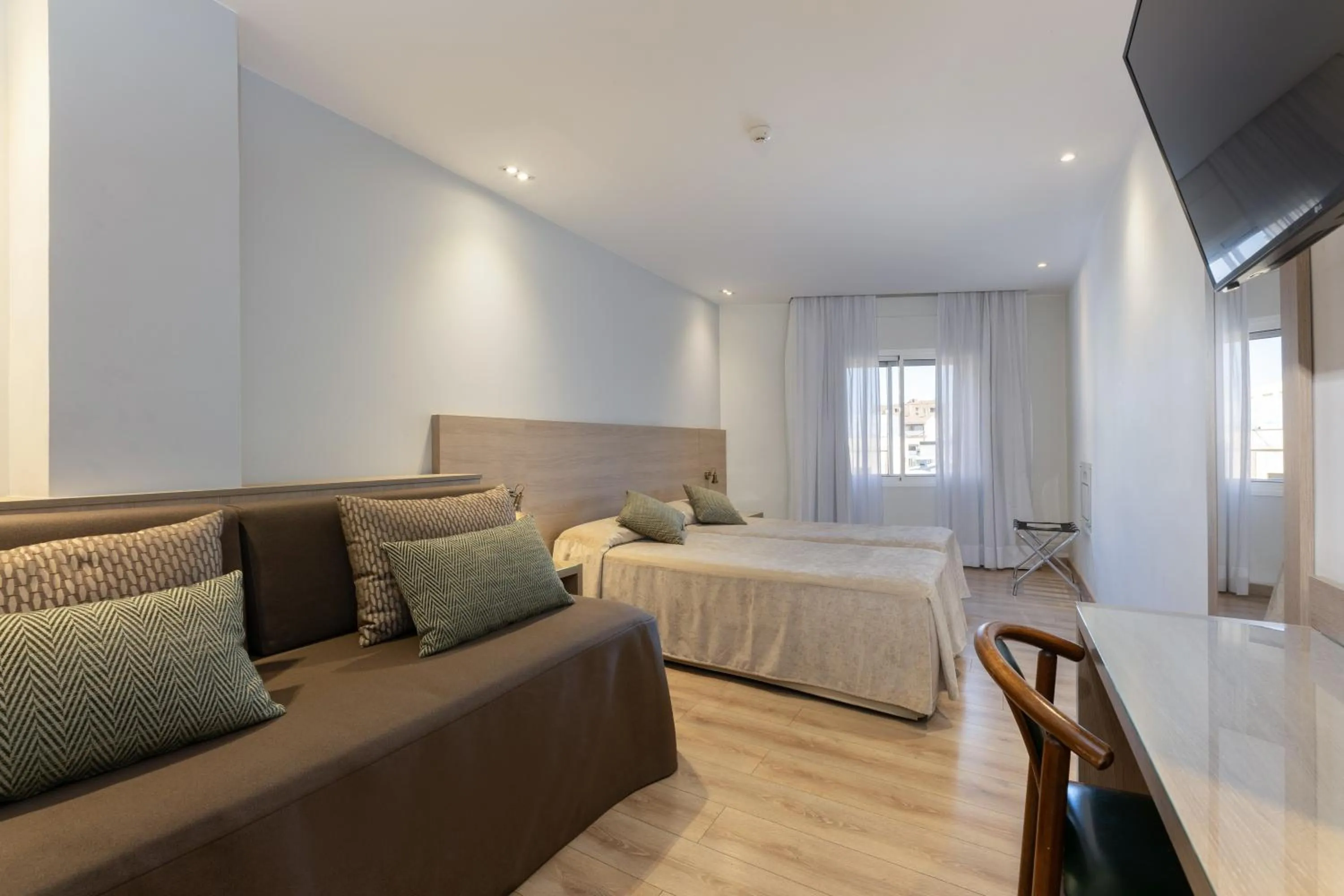 Triple Room in Hotel Casanova