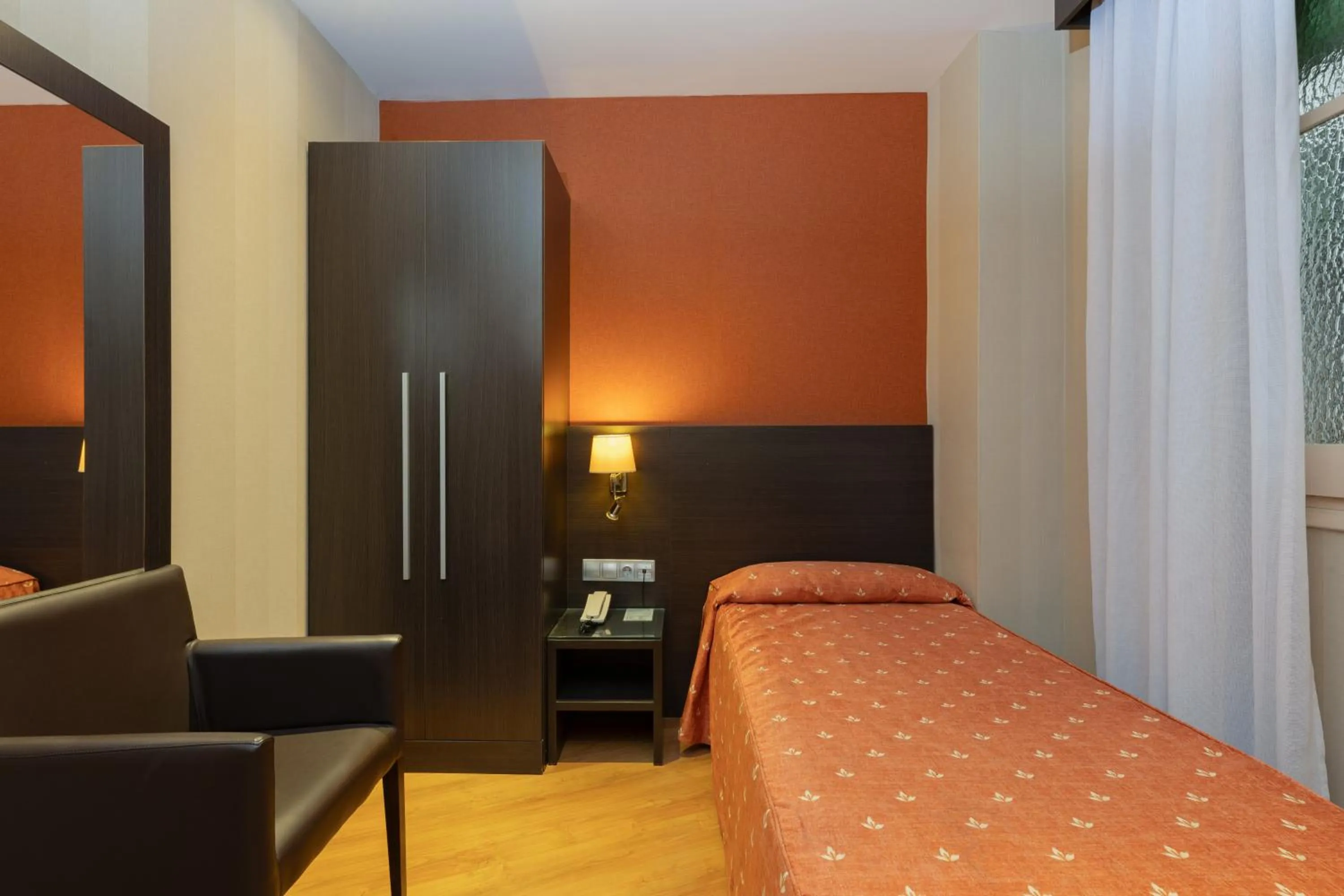 Single Room in Hotel Casanova