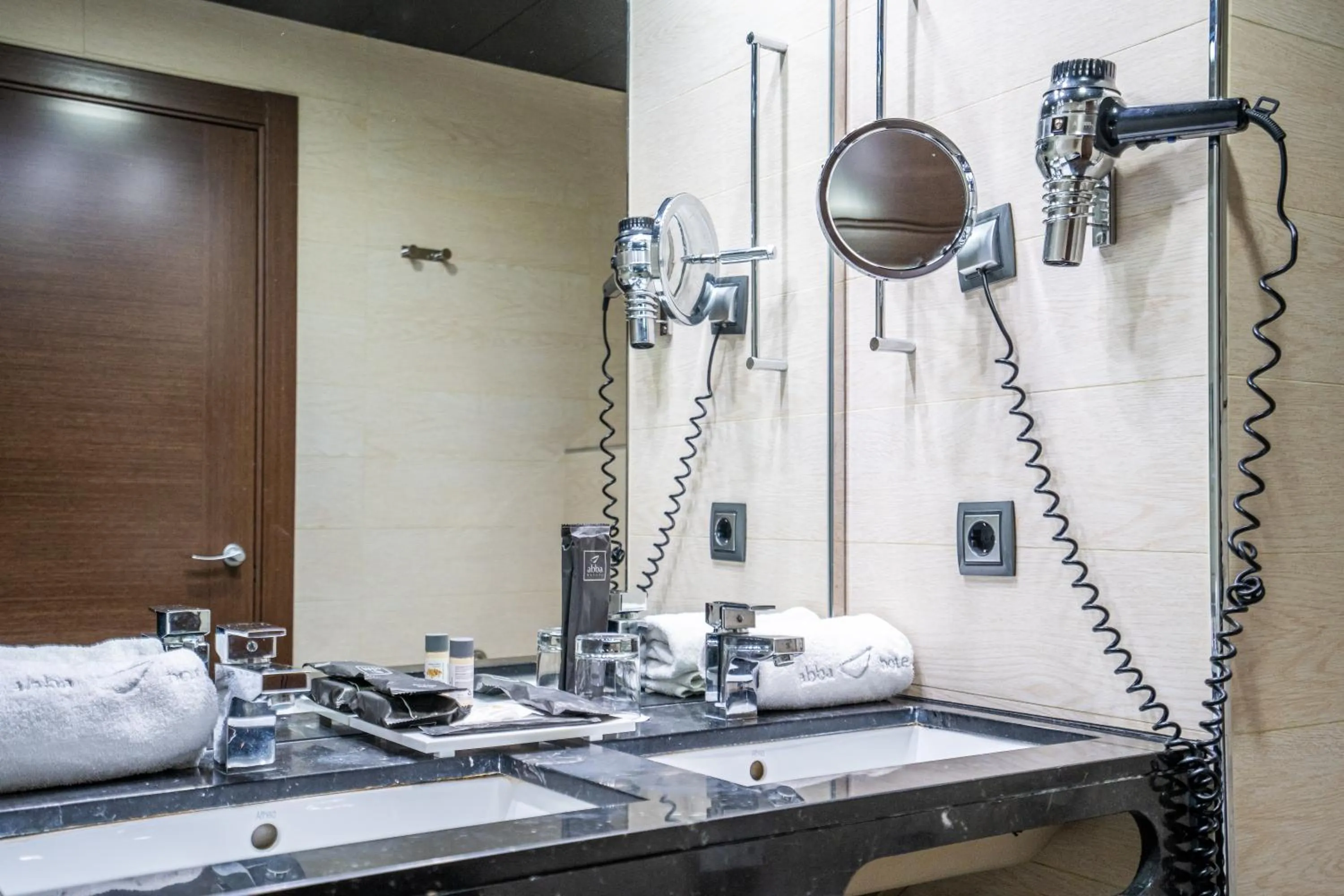 Double or Twin Room in Abba Huesca