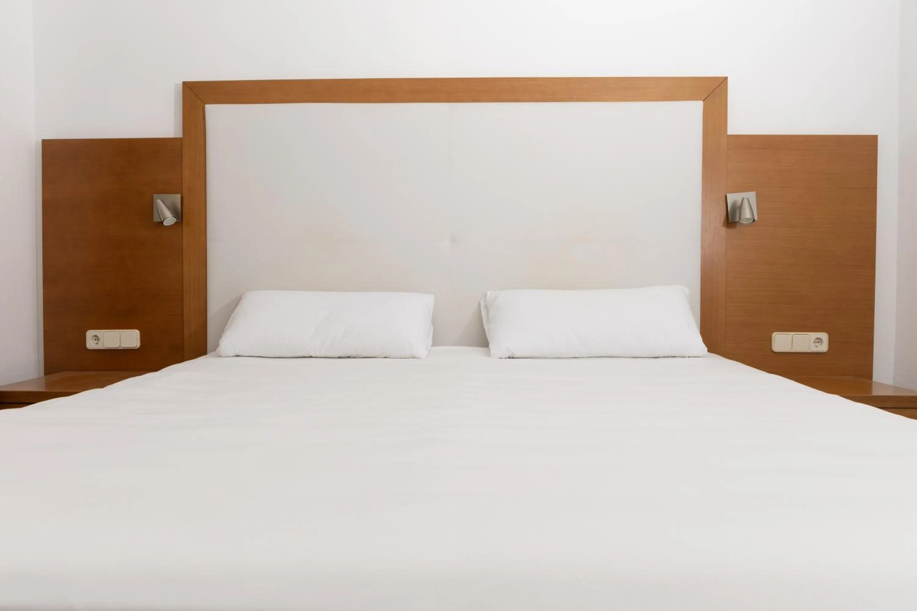 Premium Apartment with Sea View and Terrace in Apartamentos Hesperia Bristol Playa