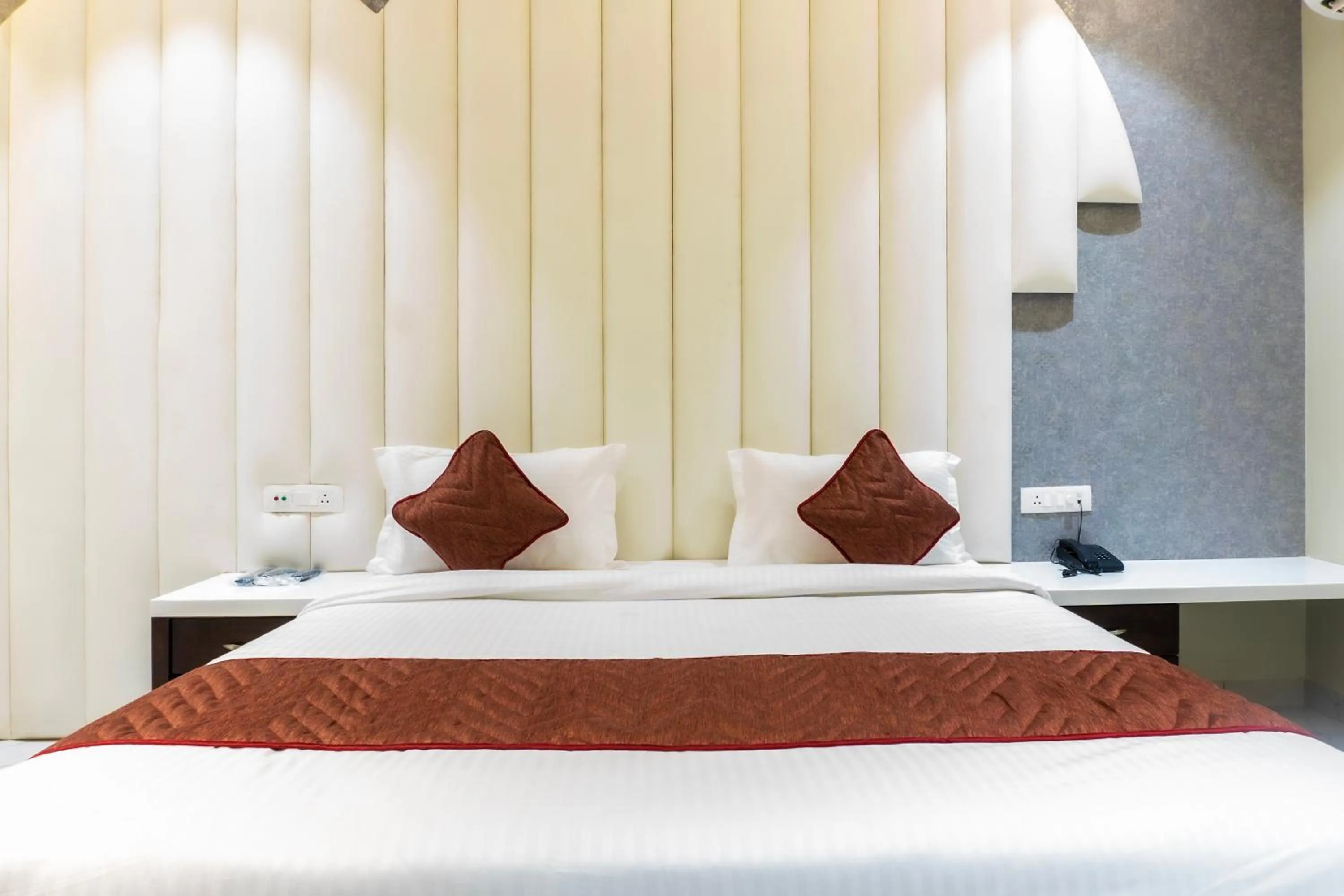 King Room with Pool View in The Kamoda Resort